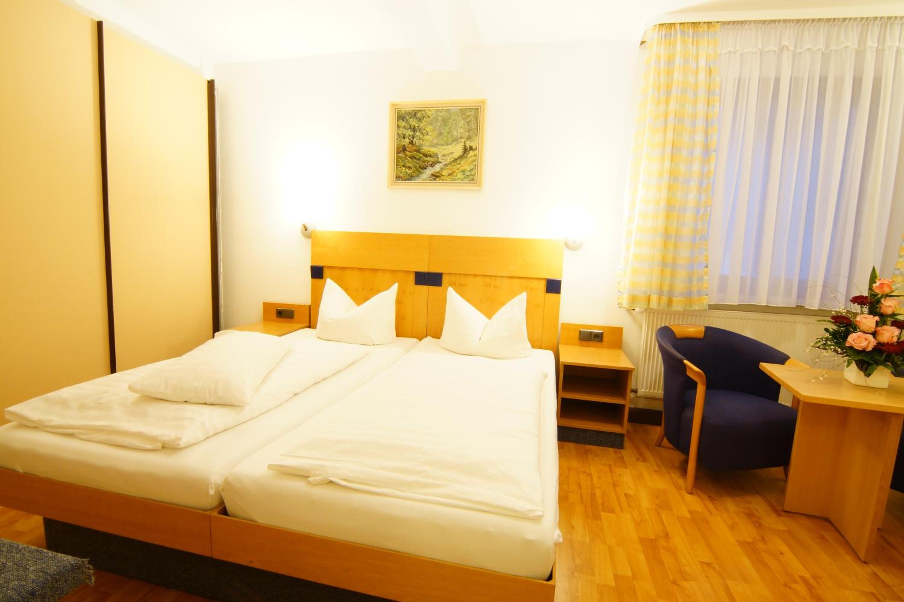 Standard Double Room photo 3