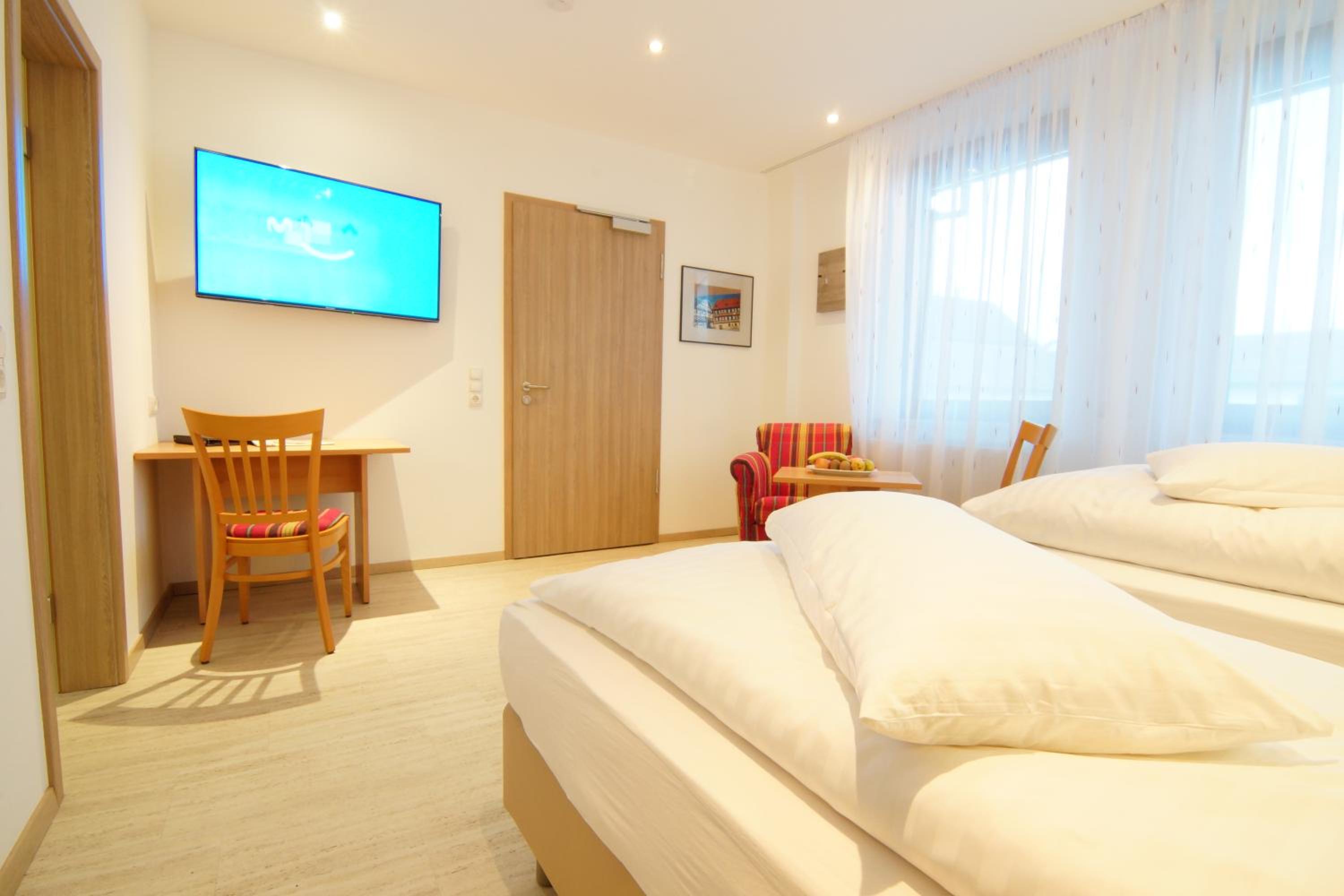 Deluxe Double Room with Balcony, photo 7