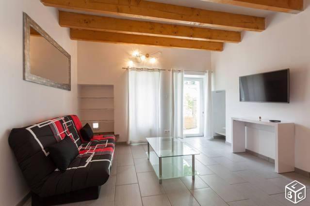 One-Bedroom House photo 3