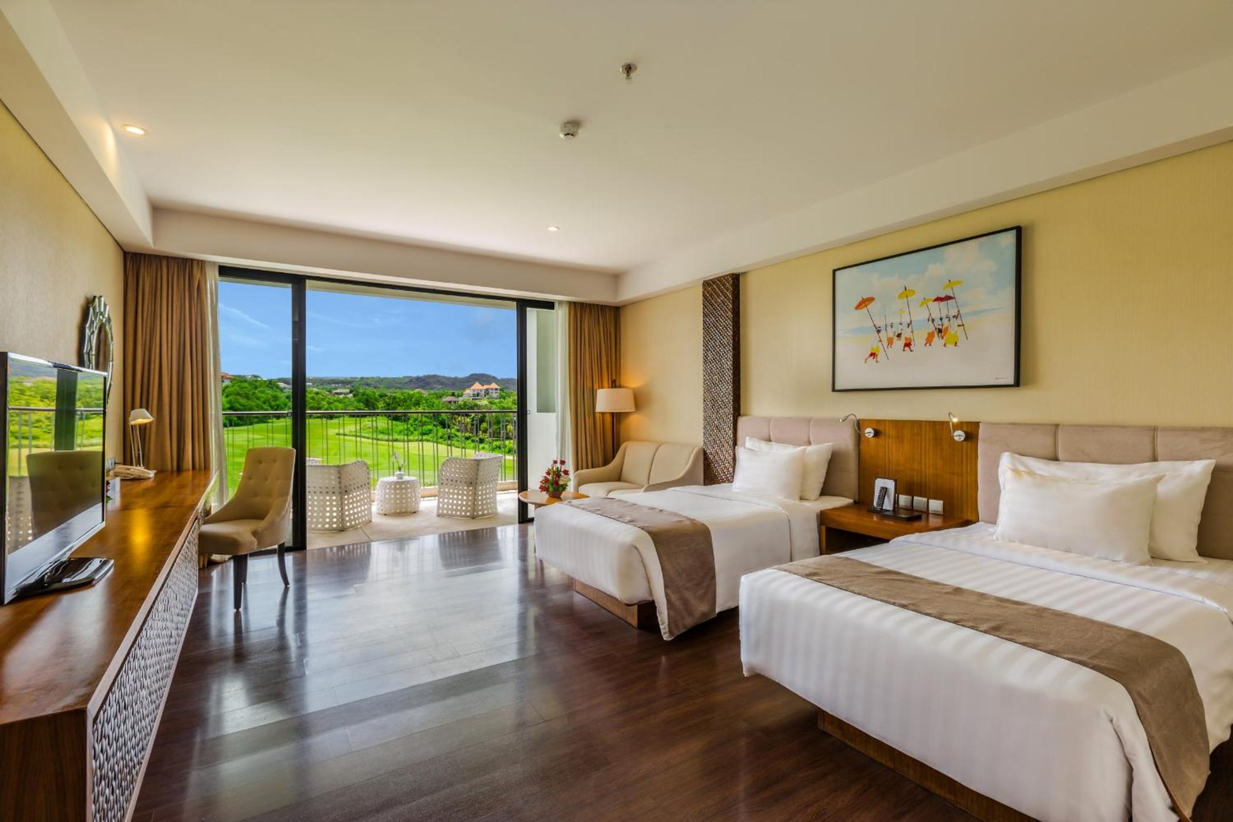 Twin Room with Golf View