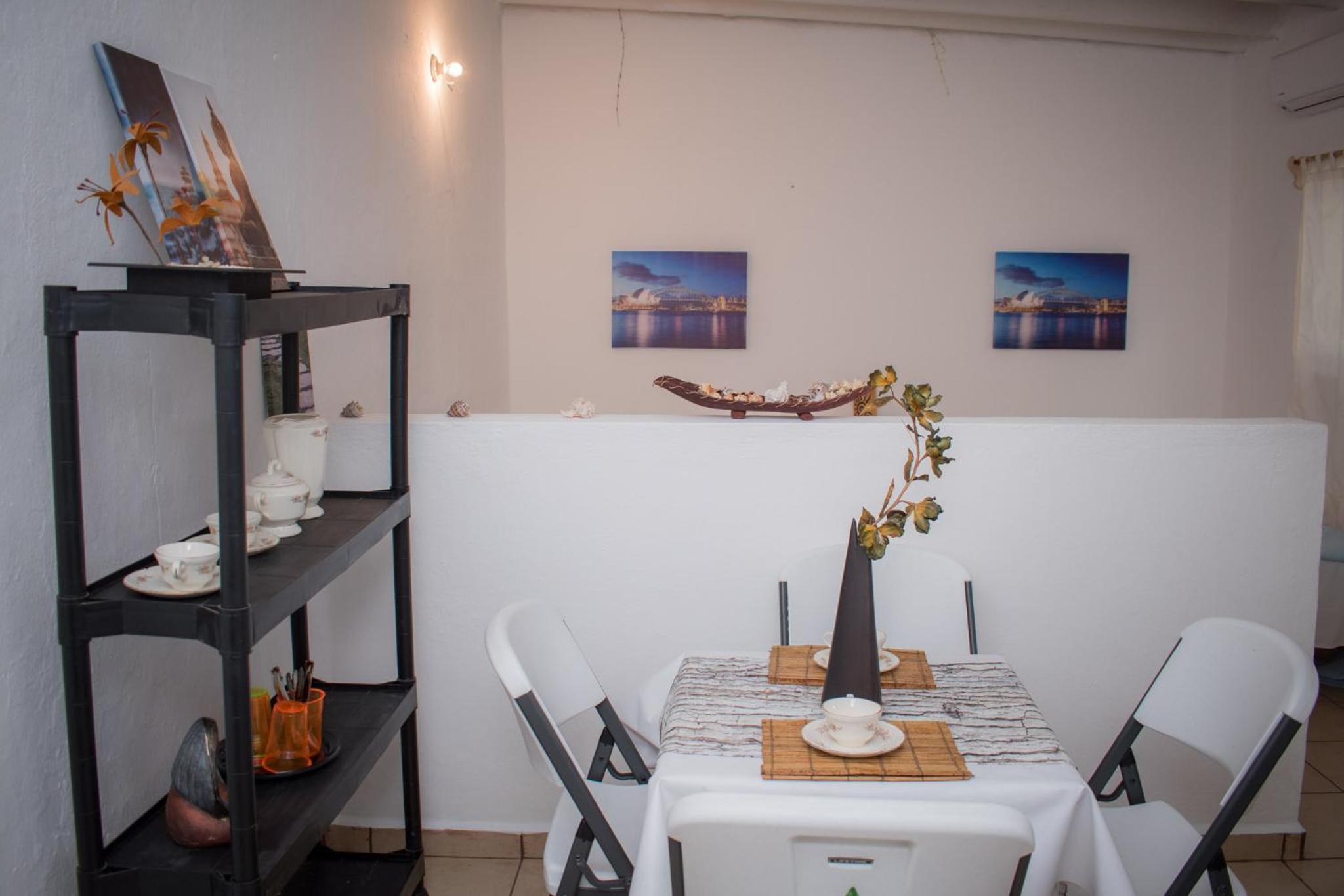 Apartment photo 2