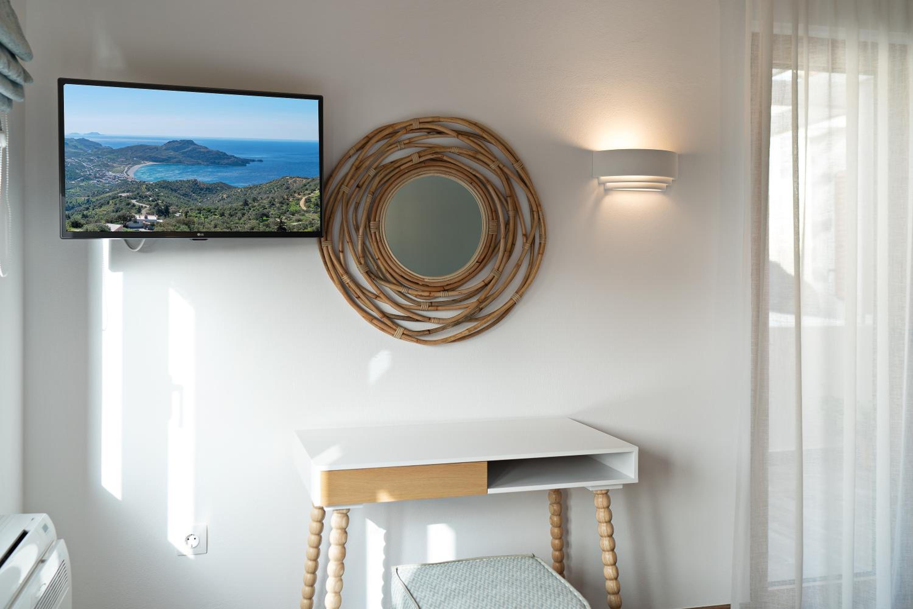 Apartment with Terrace photo 2