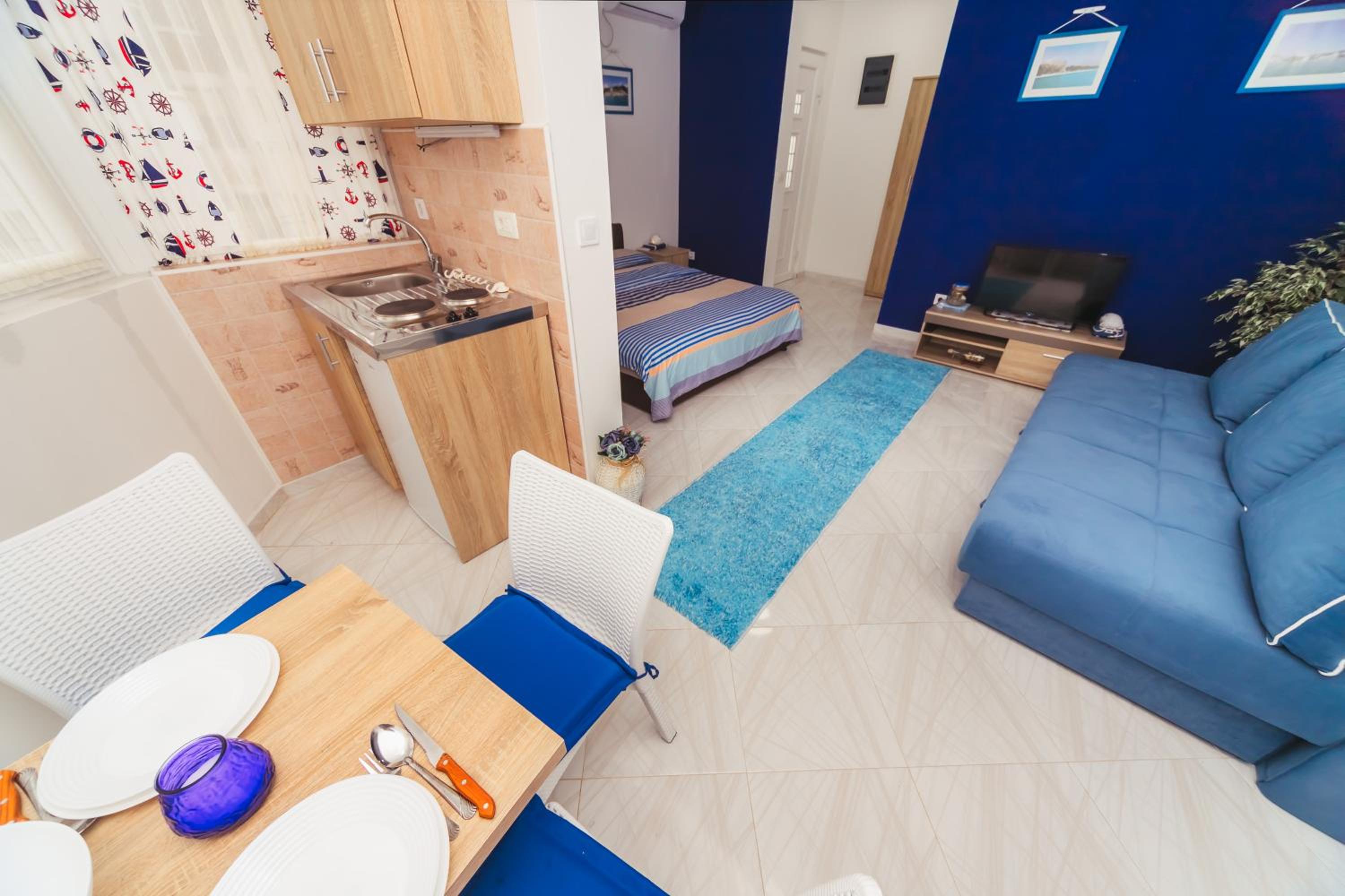 Apartment With Mountain View photo 3