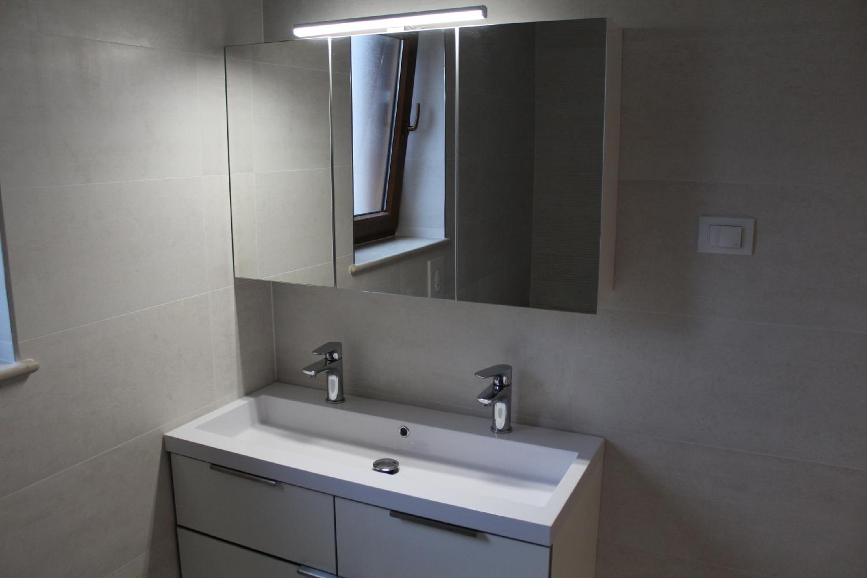 Apartment with Sea View - Photo 10