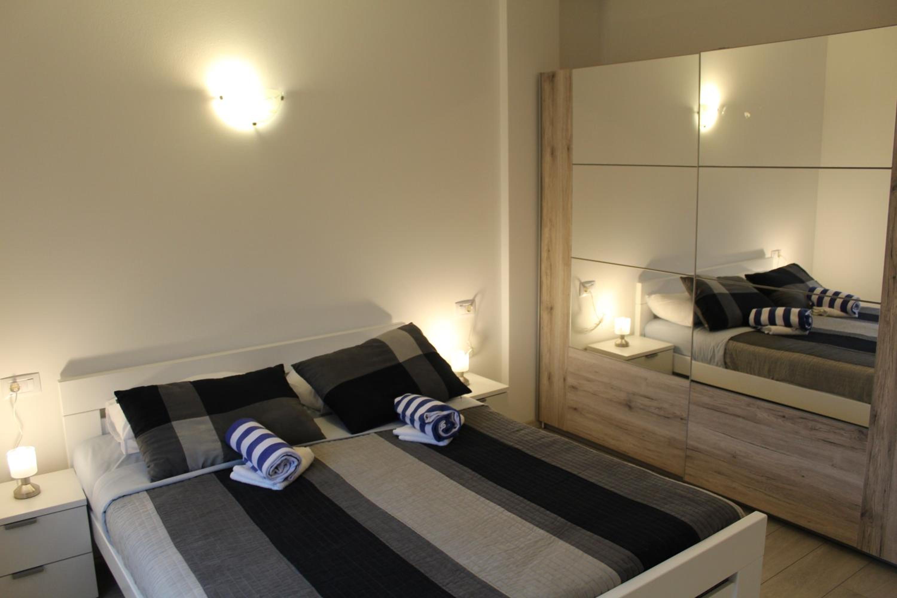 Apartment with Sea View - Photo 15