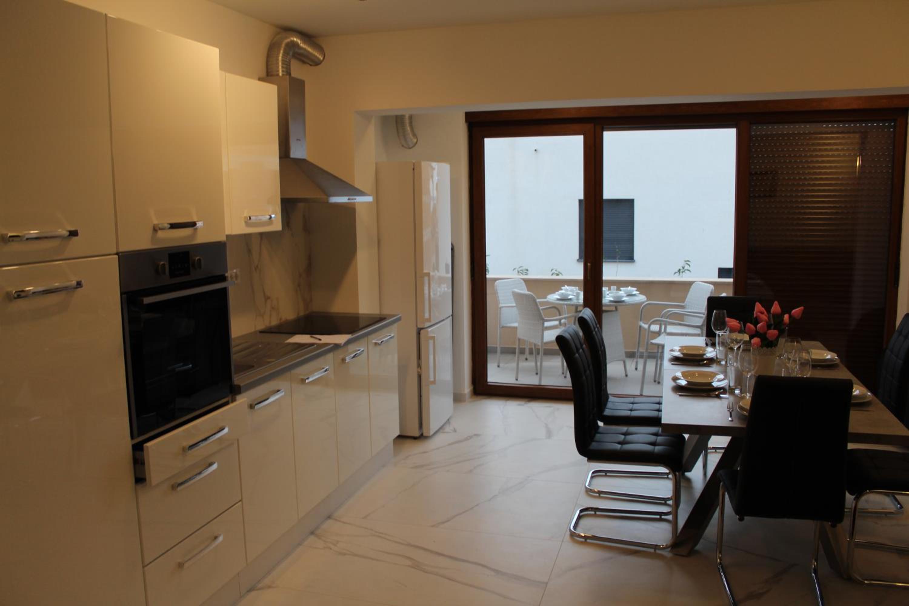 Apartment with Sea View - Photo 17