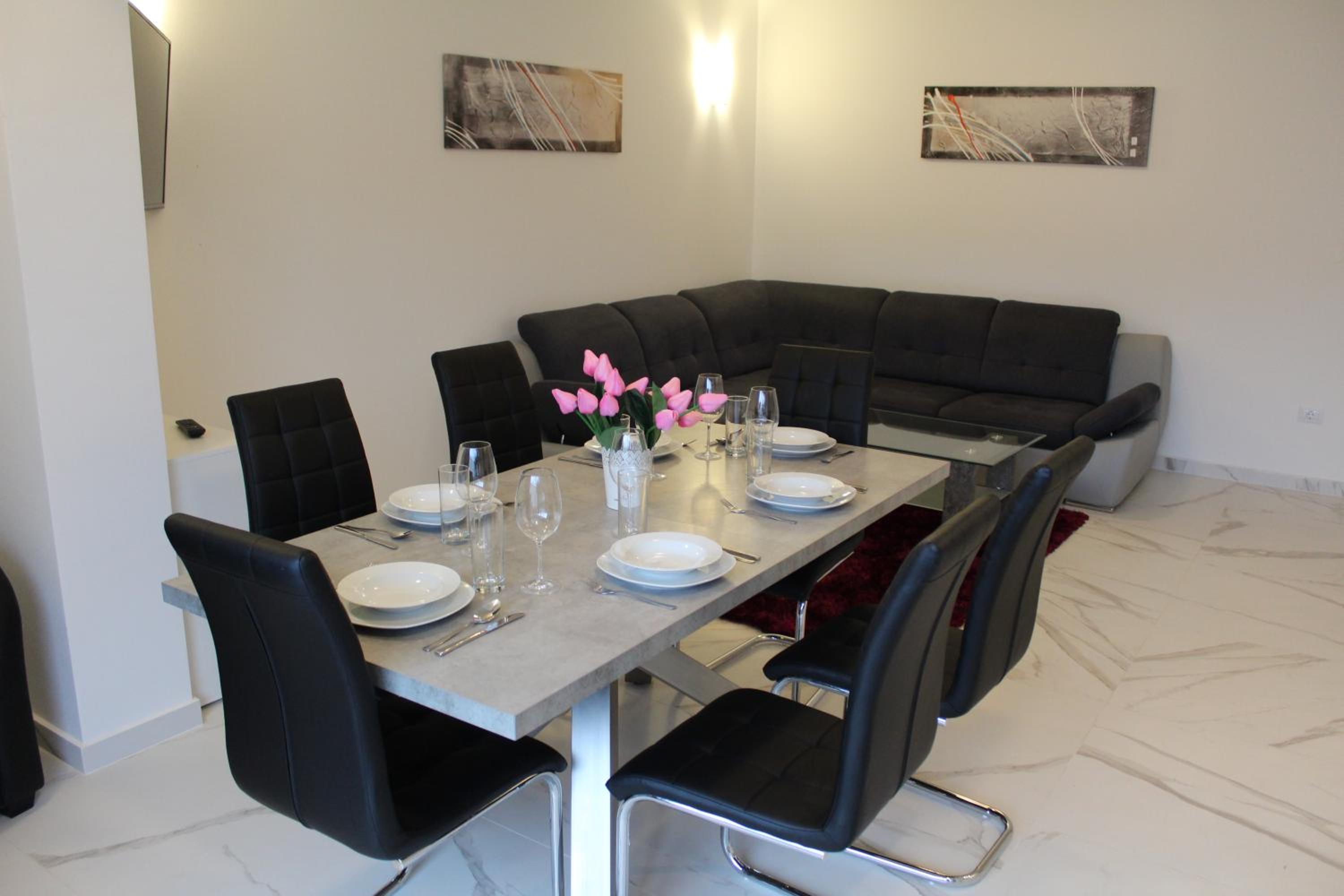 Apartment with Sea View - Photo 24