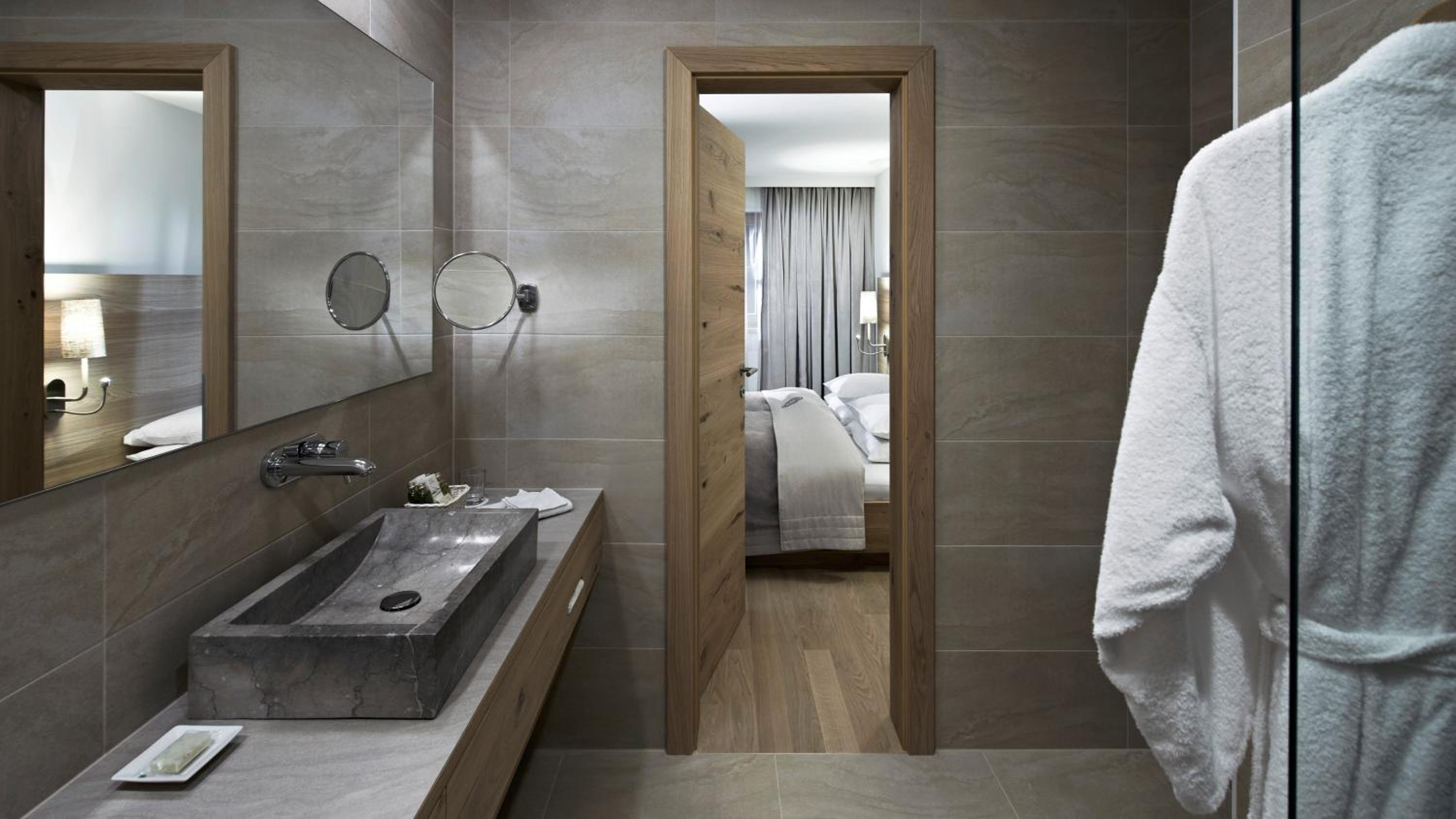 Superior Double Room - Photo 10