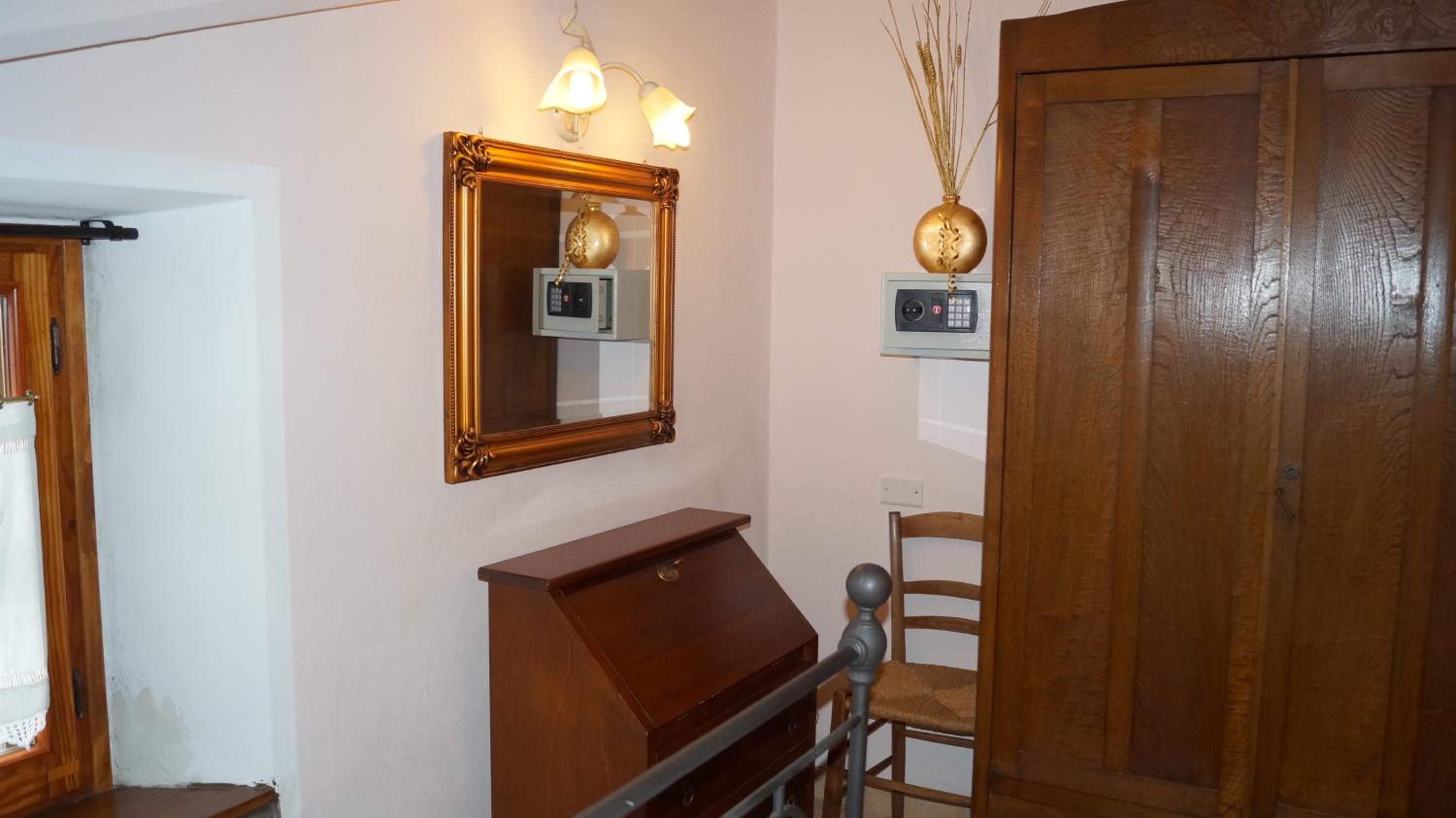 Double Room - Photo 3