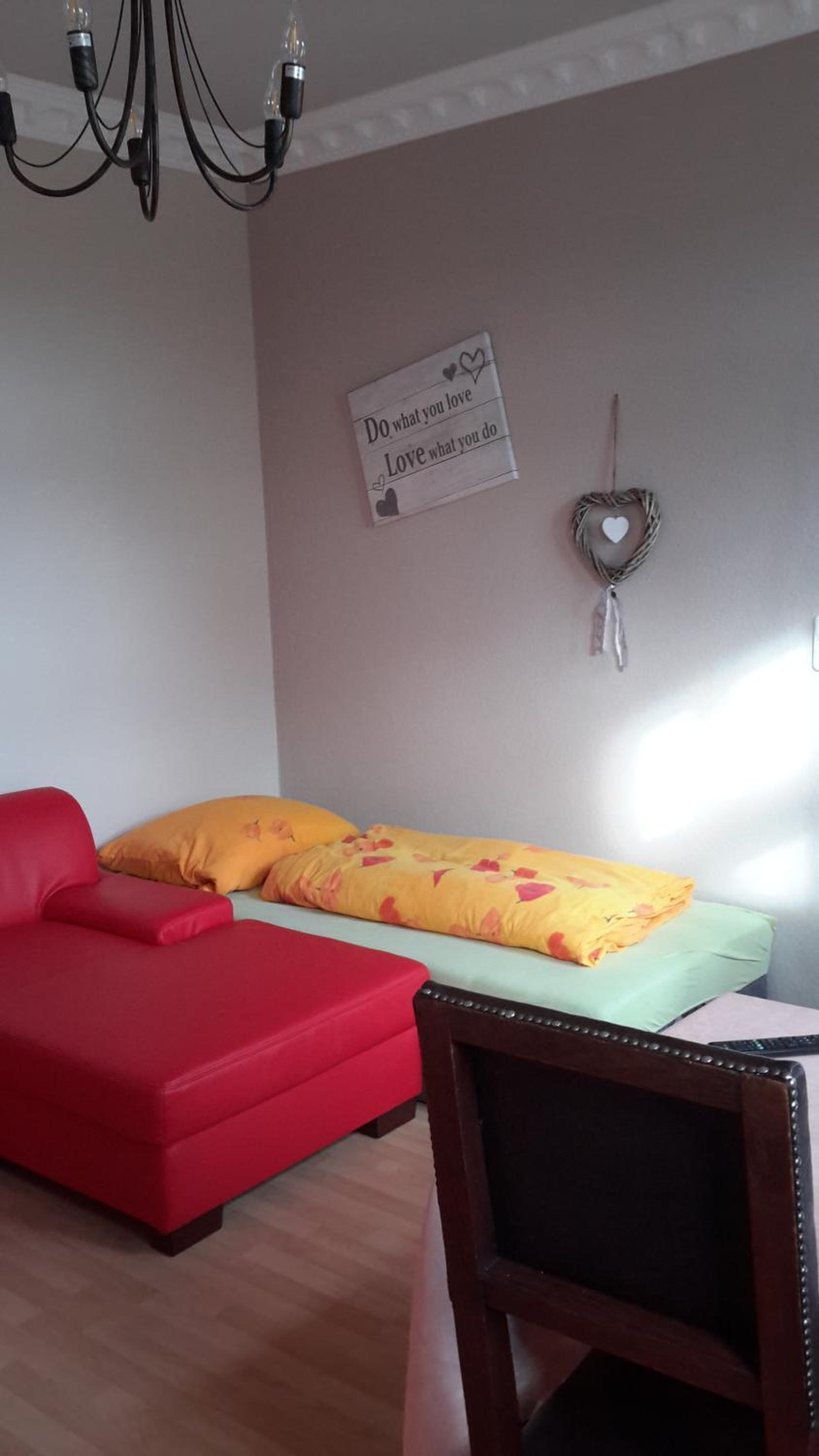 One-Bedroom Apartment - Photo 6