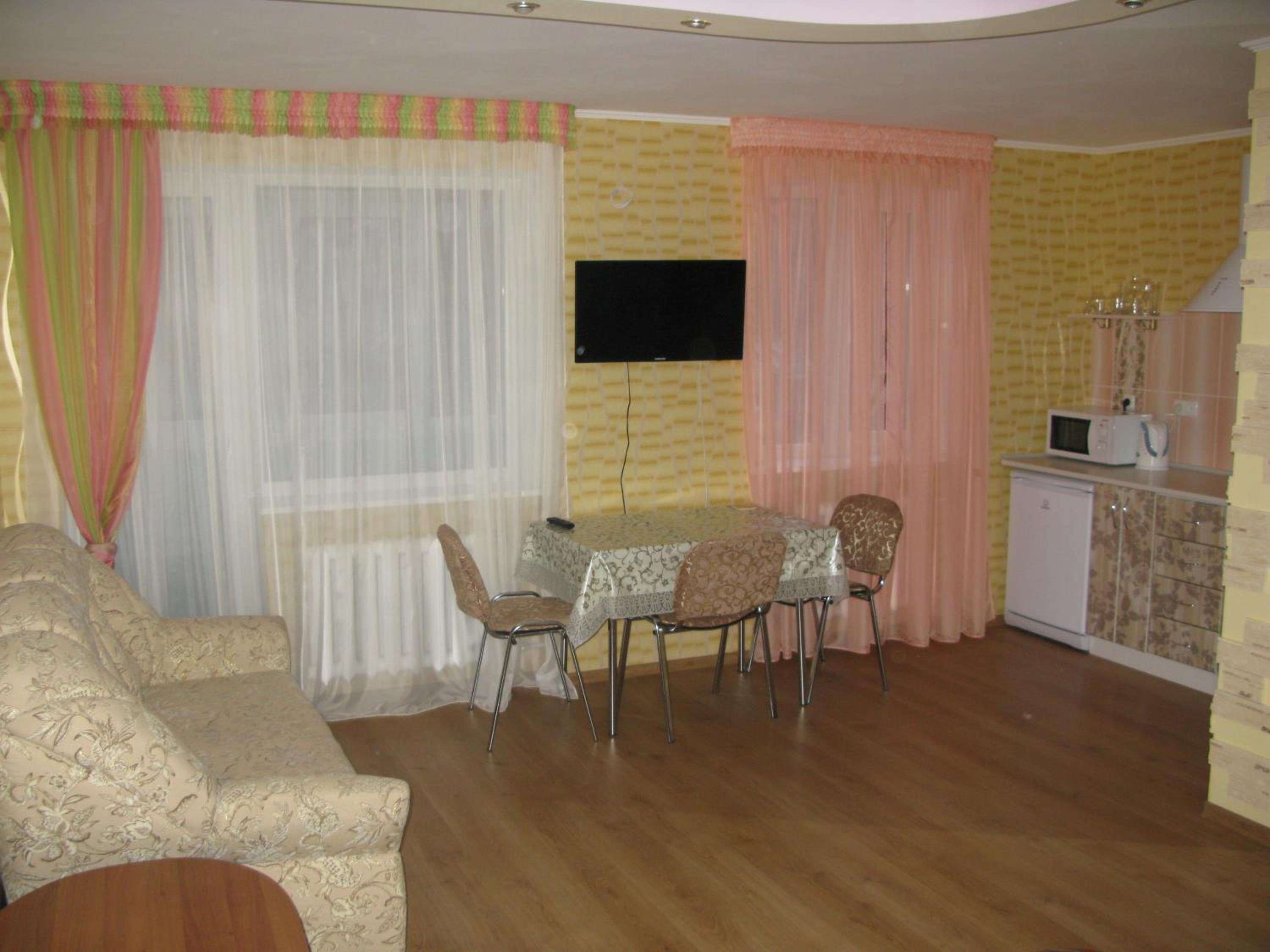 Apartment photo 2