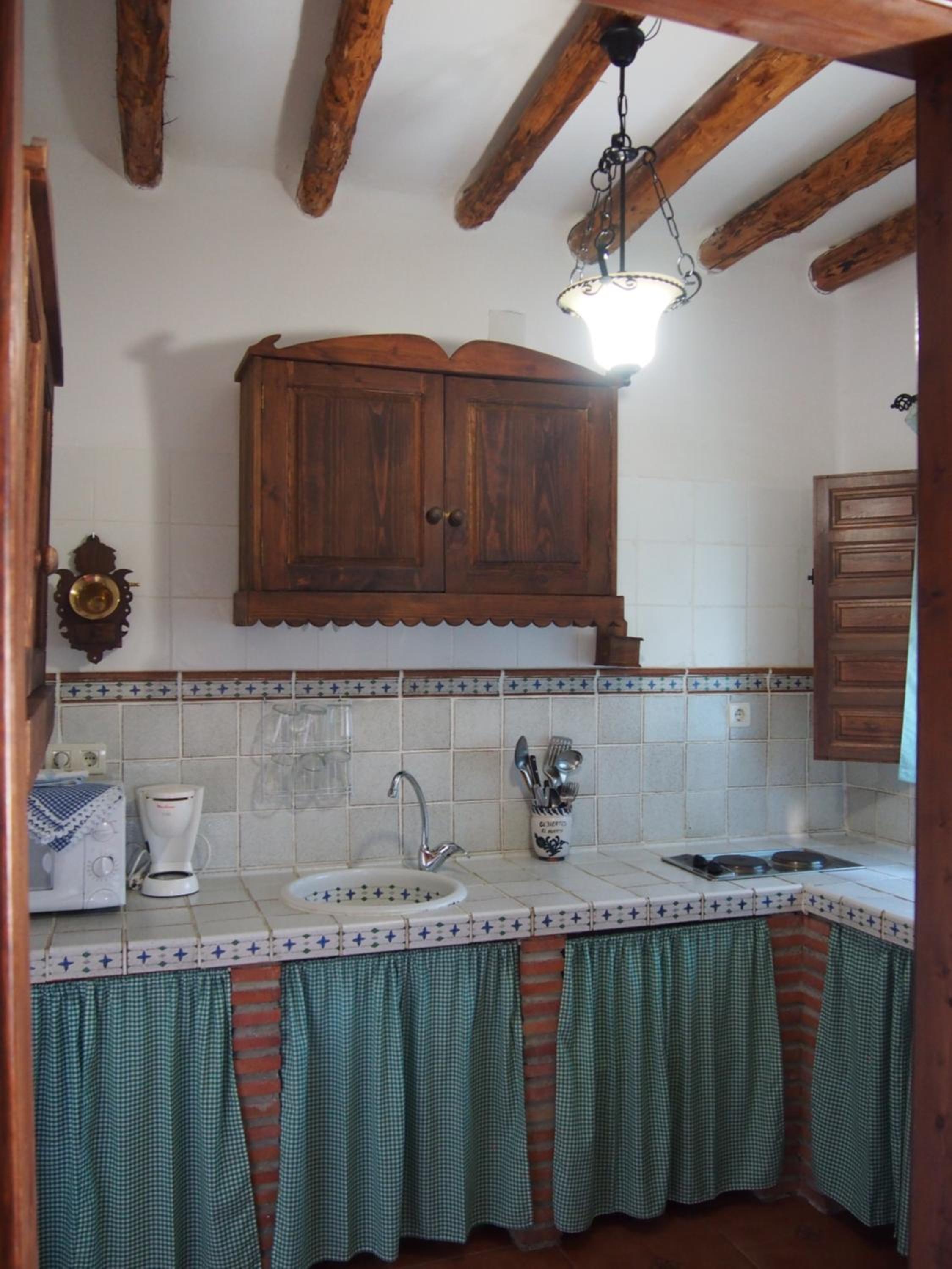 One-Bedroom Apartment (3-4 Adults) - Attic photo 3
