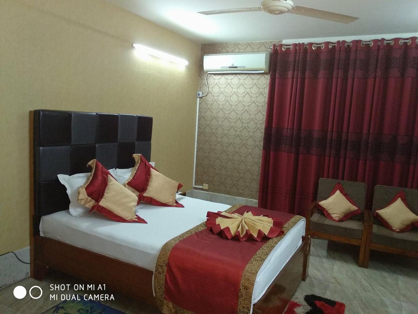 Deluxe Single Room