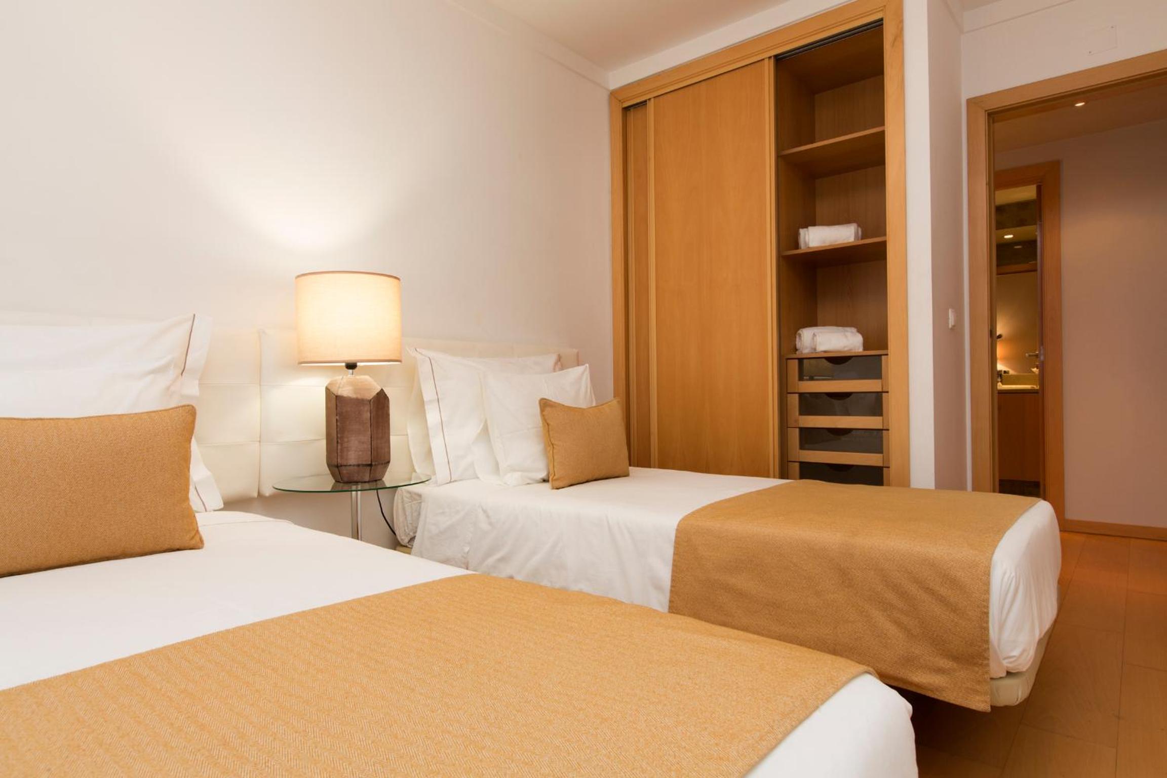 Superior Two-Bedroom Apartment with River View photo 2