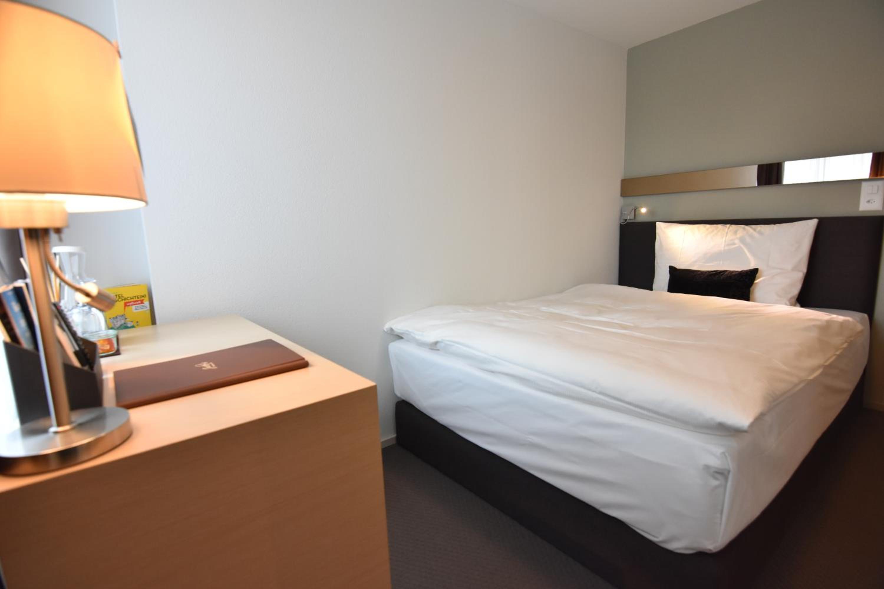 Single Room photo 3