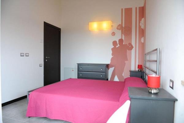 Double Room - Photo 5