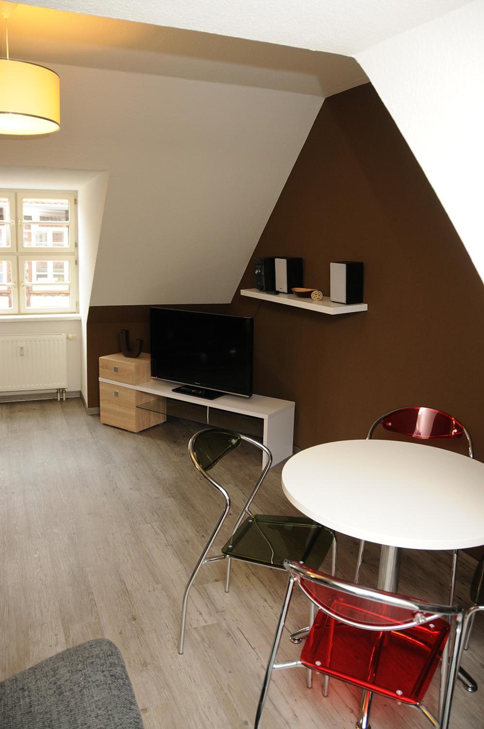 Apartment photo 2