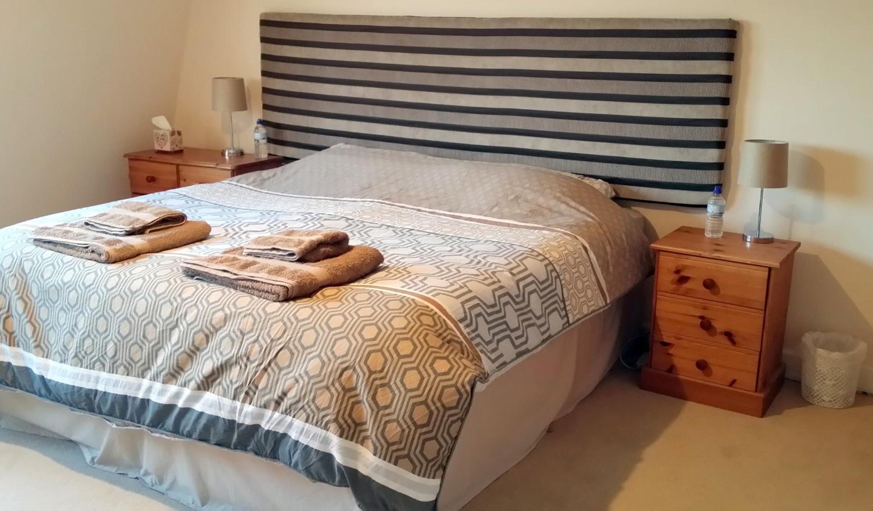 Quadruple Room with Private Bathroom - Photo 1