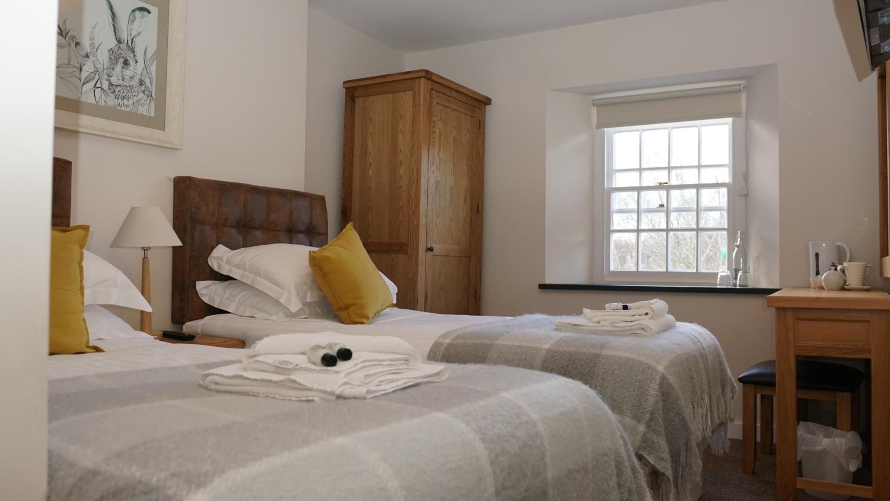Twin Room - Photo 1