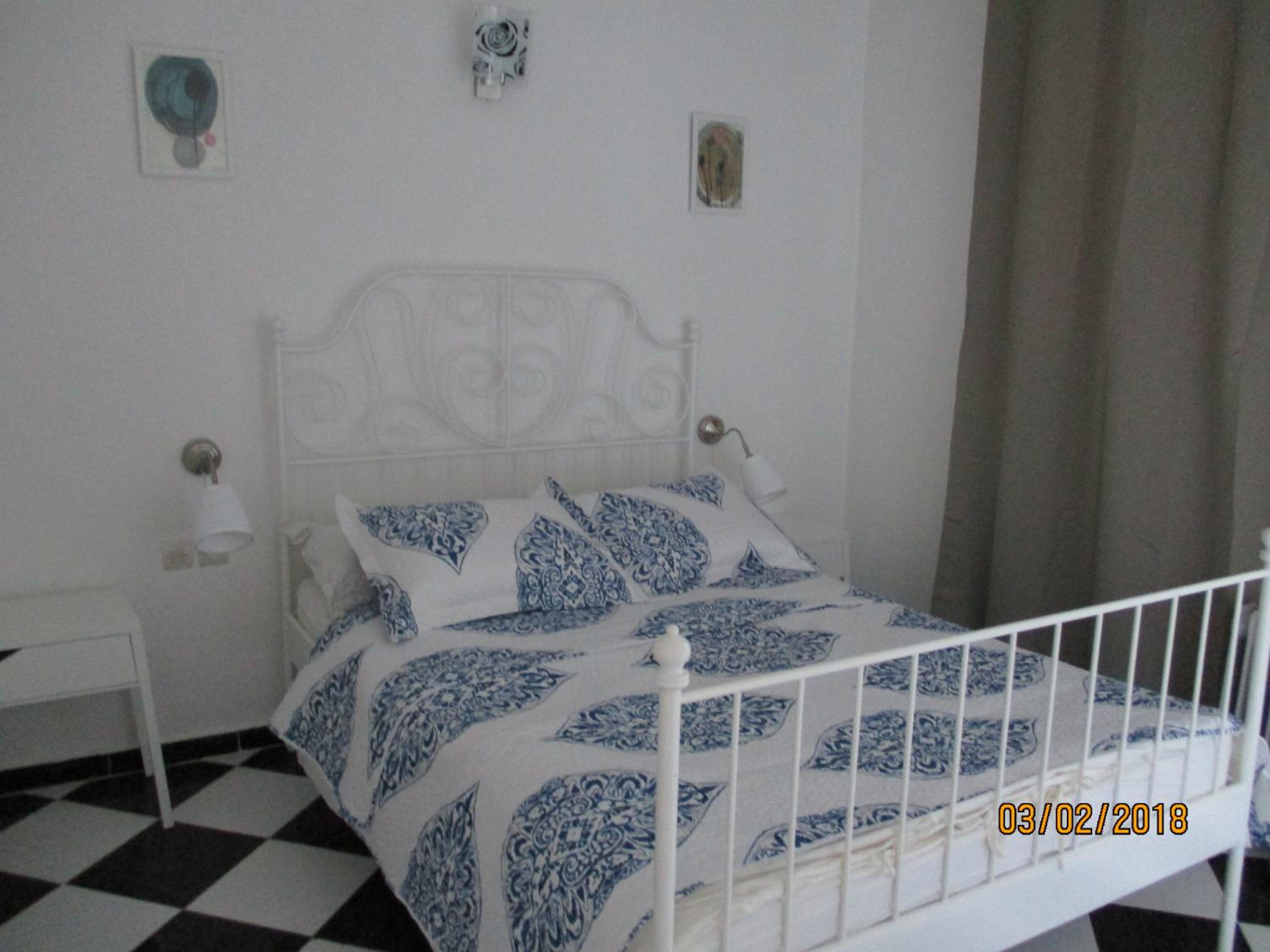 Apartment with Balcony - Photo 13