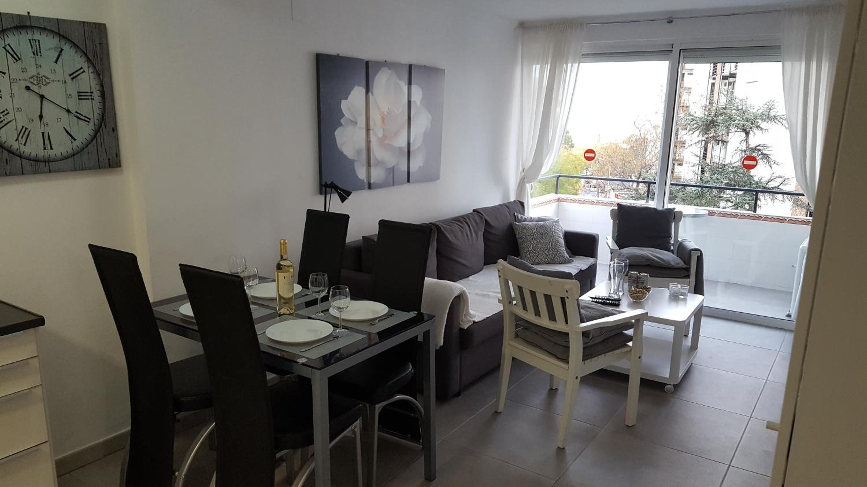 Apartamento con Balcón