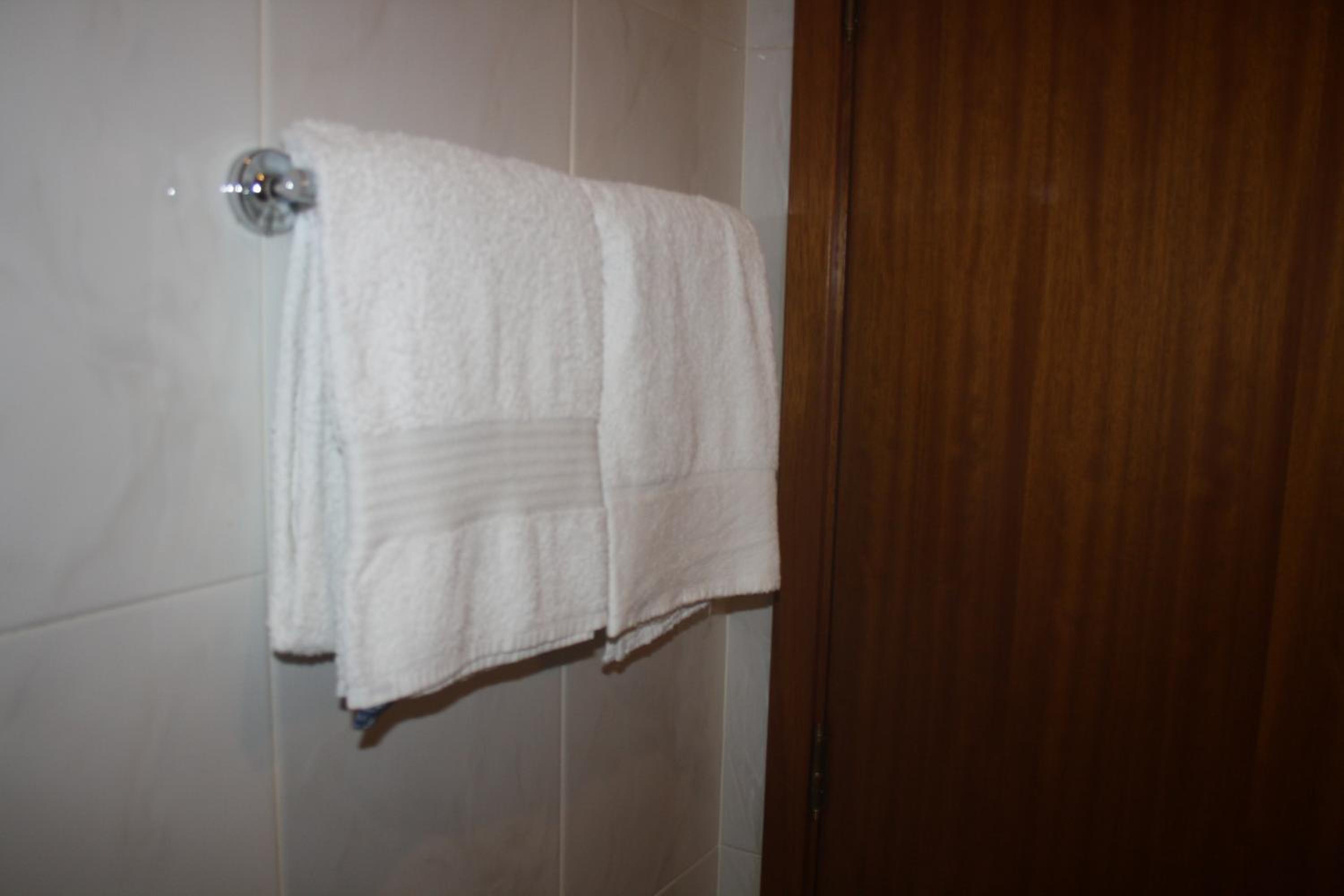 Double Room - Photo 5