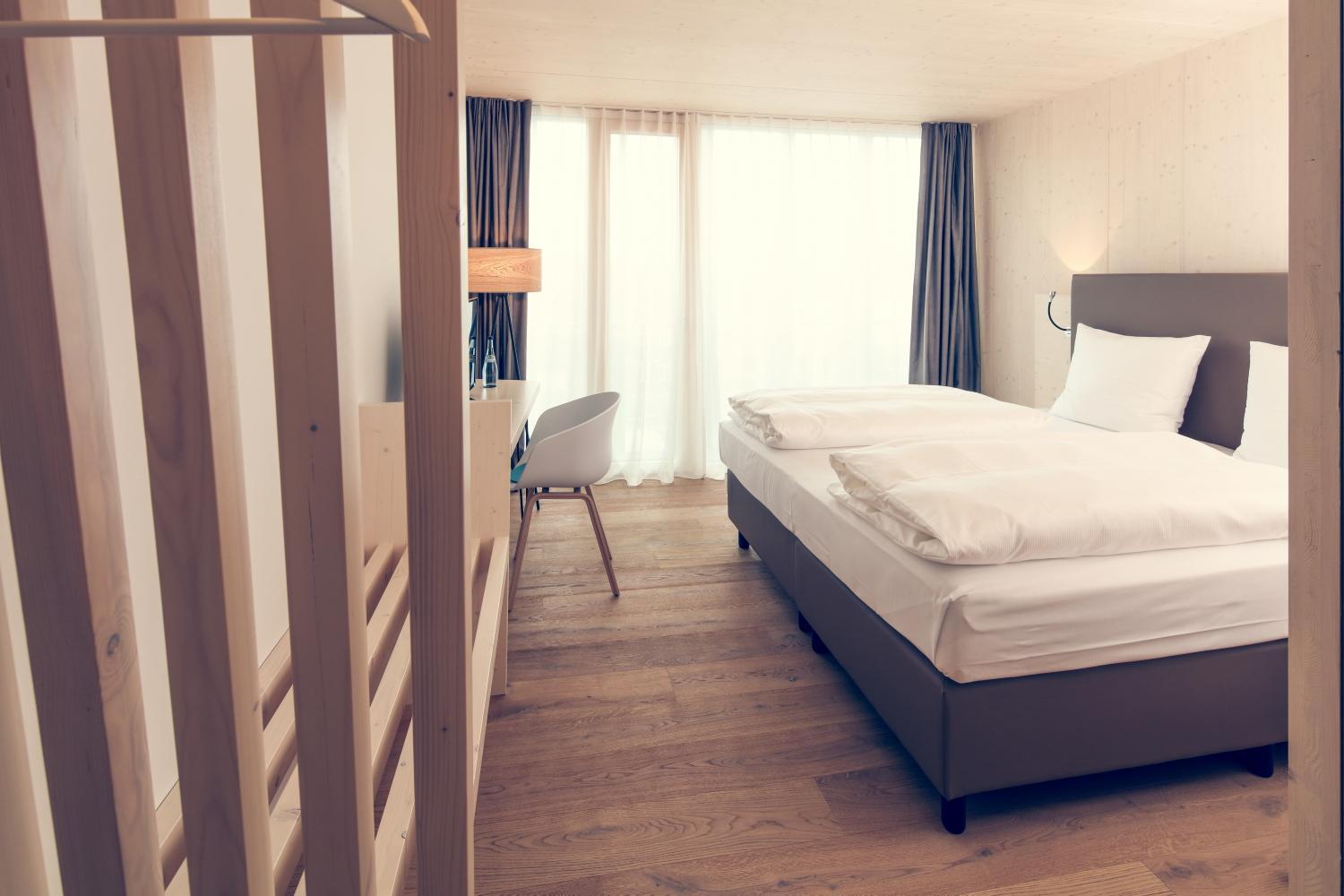 Standard Double Room - Photo 17