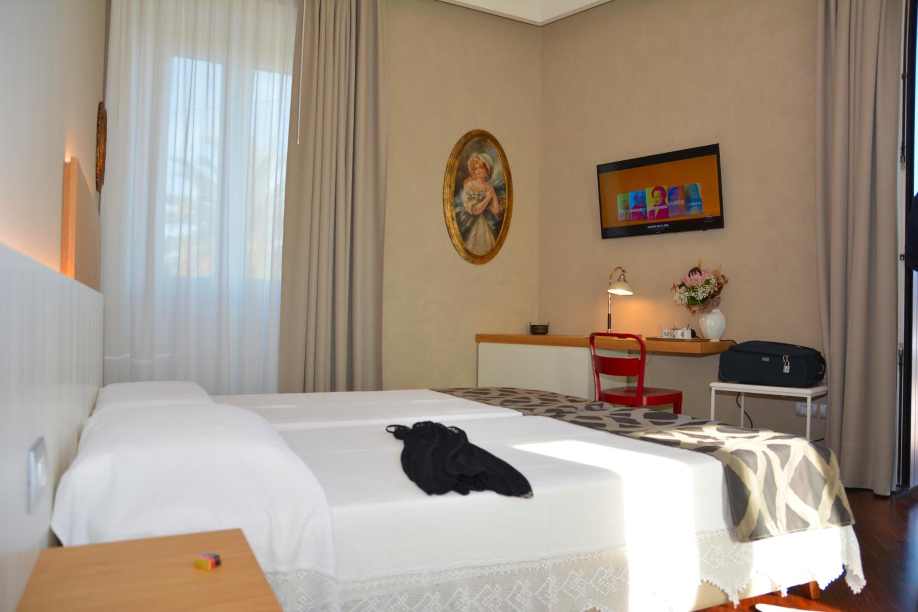 Triple Room with Terrace photo 1