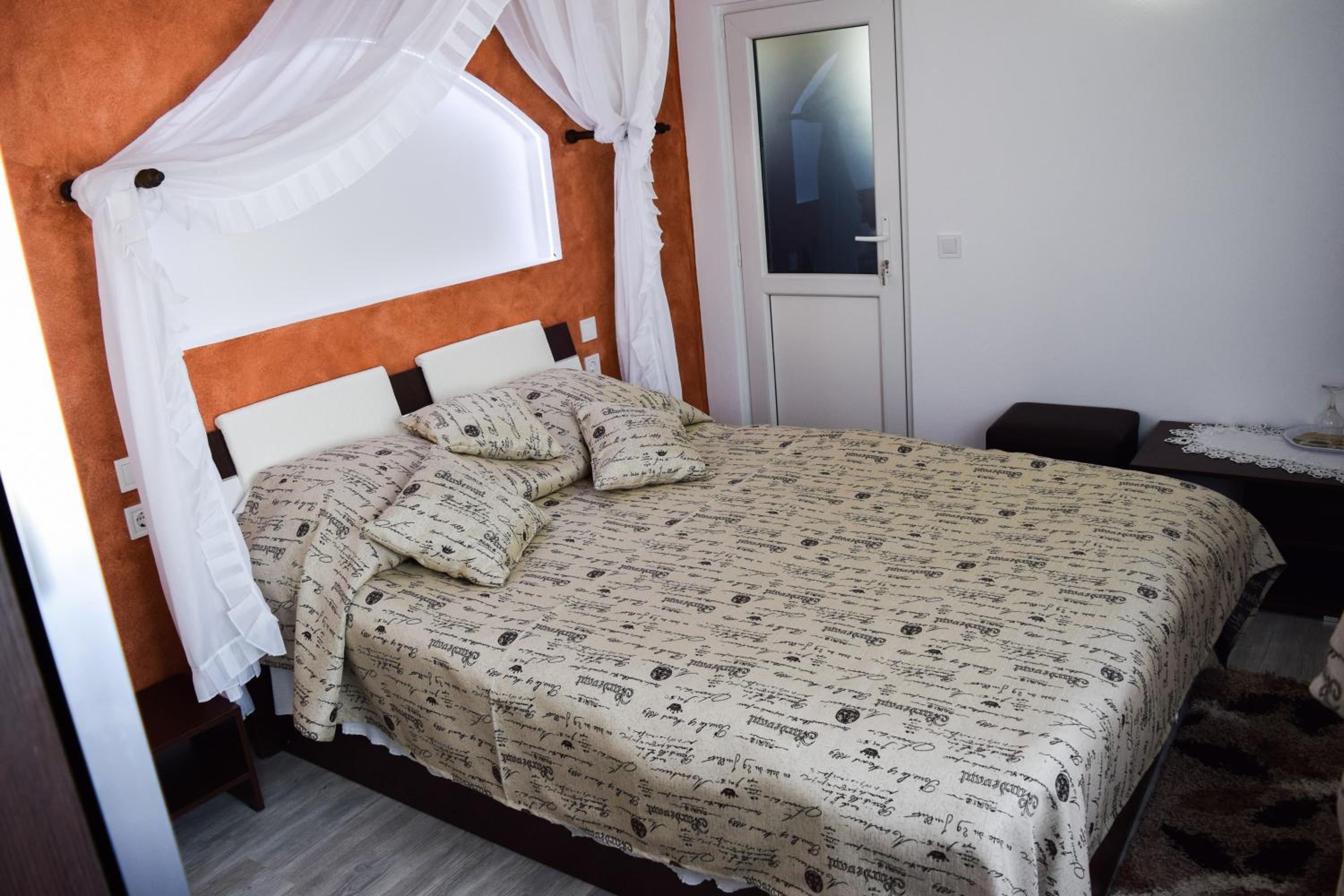 Standard Double Room - Photo 32