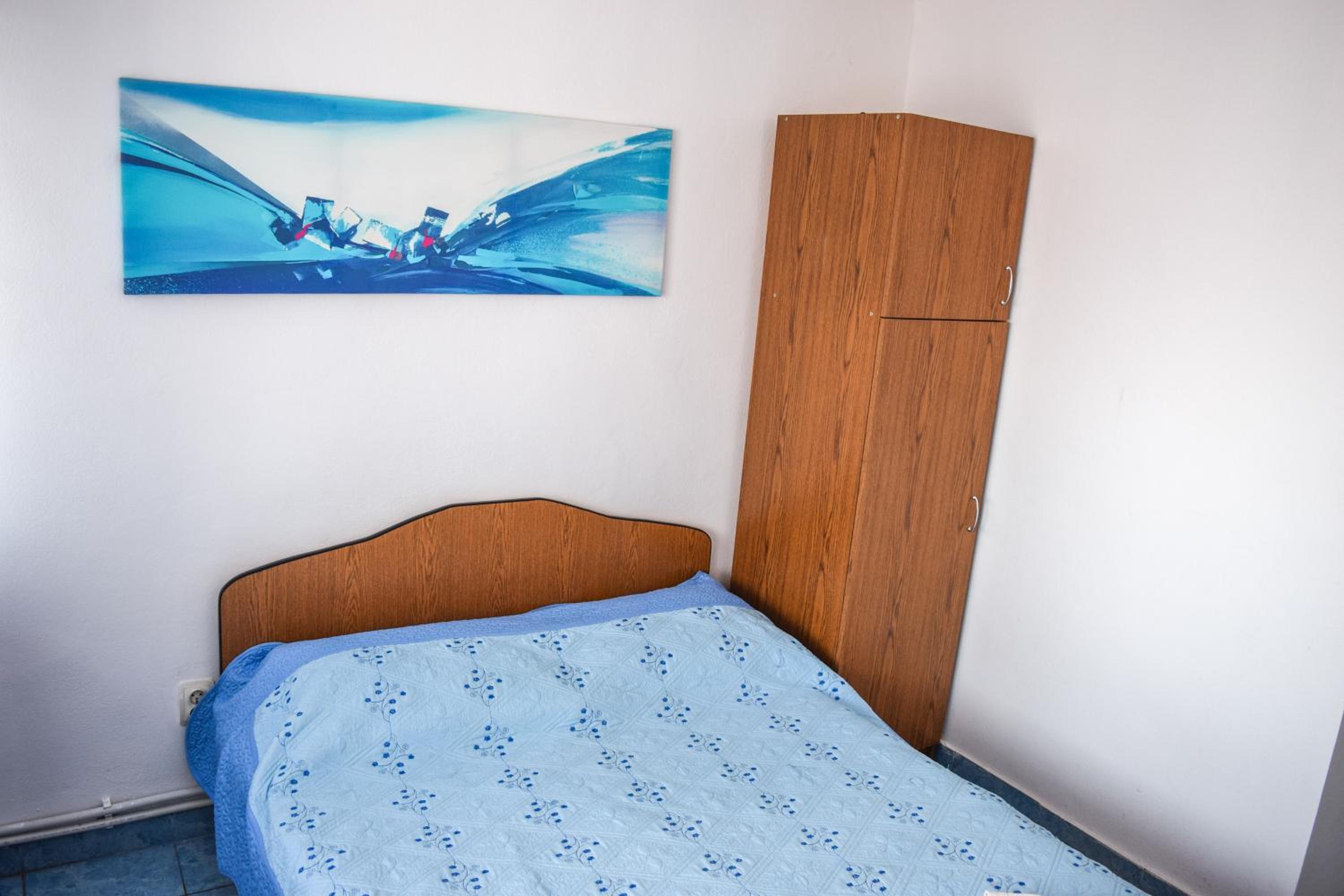 Standard Double Room - Photo 13