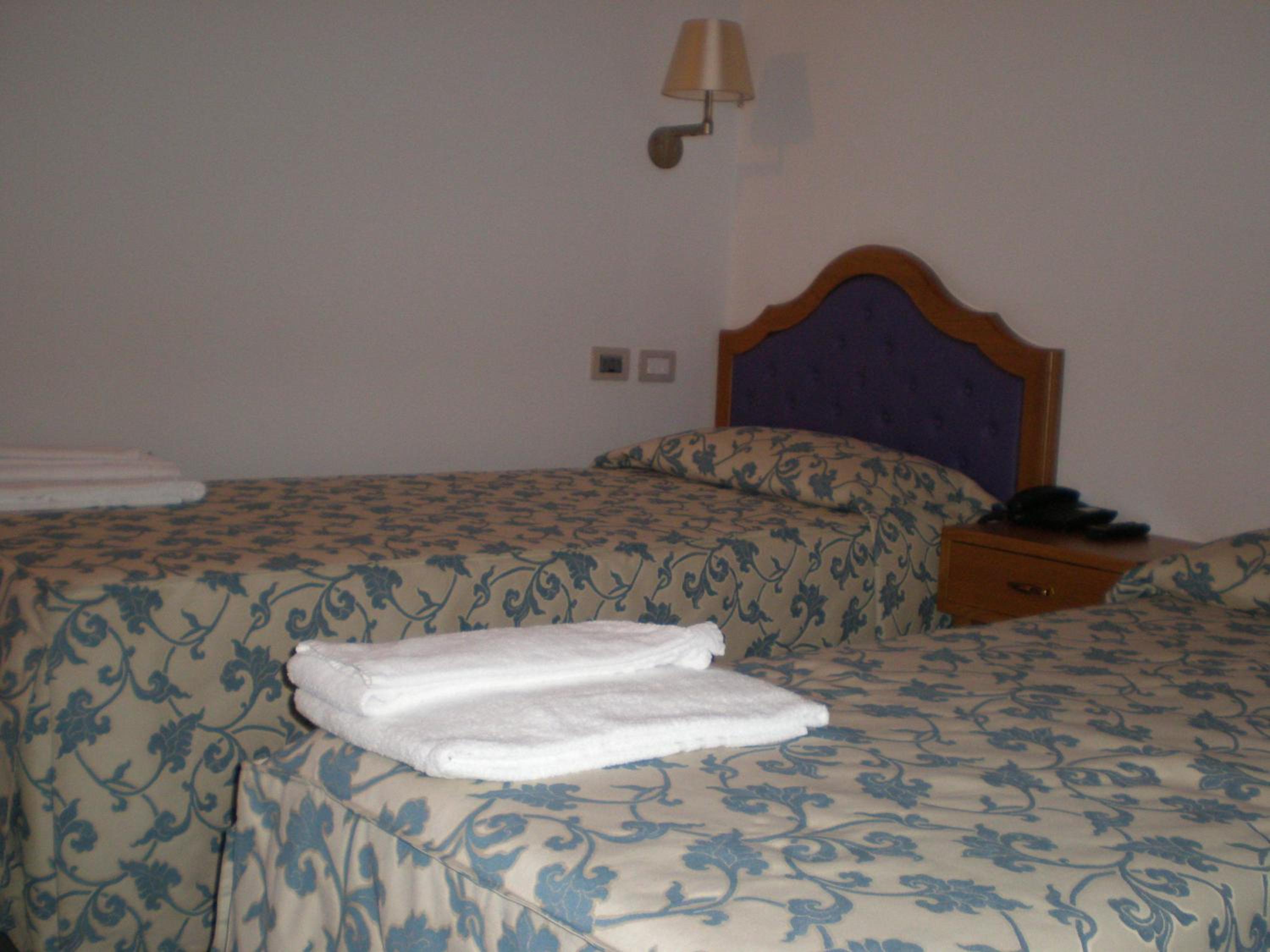 Economy Twin Room