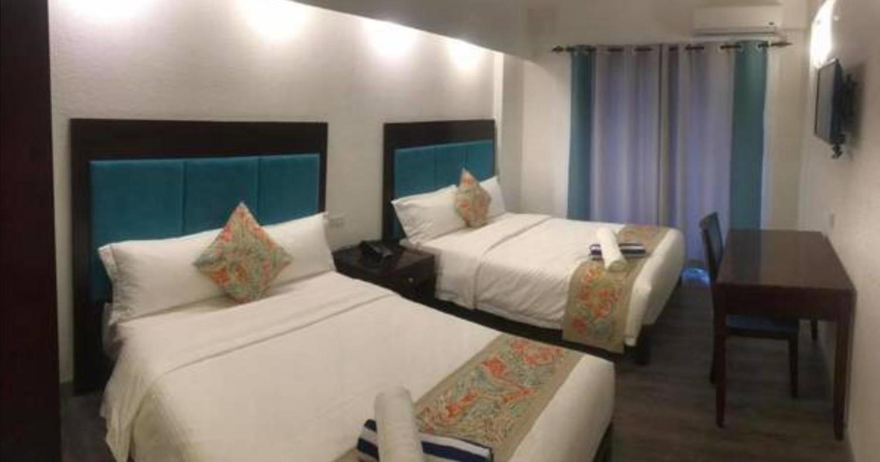 Deluxe Family Room - Photo 3