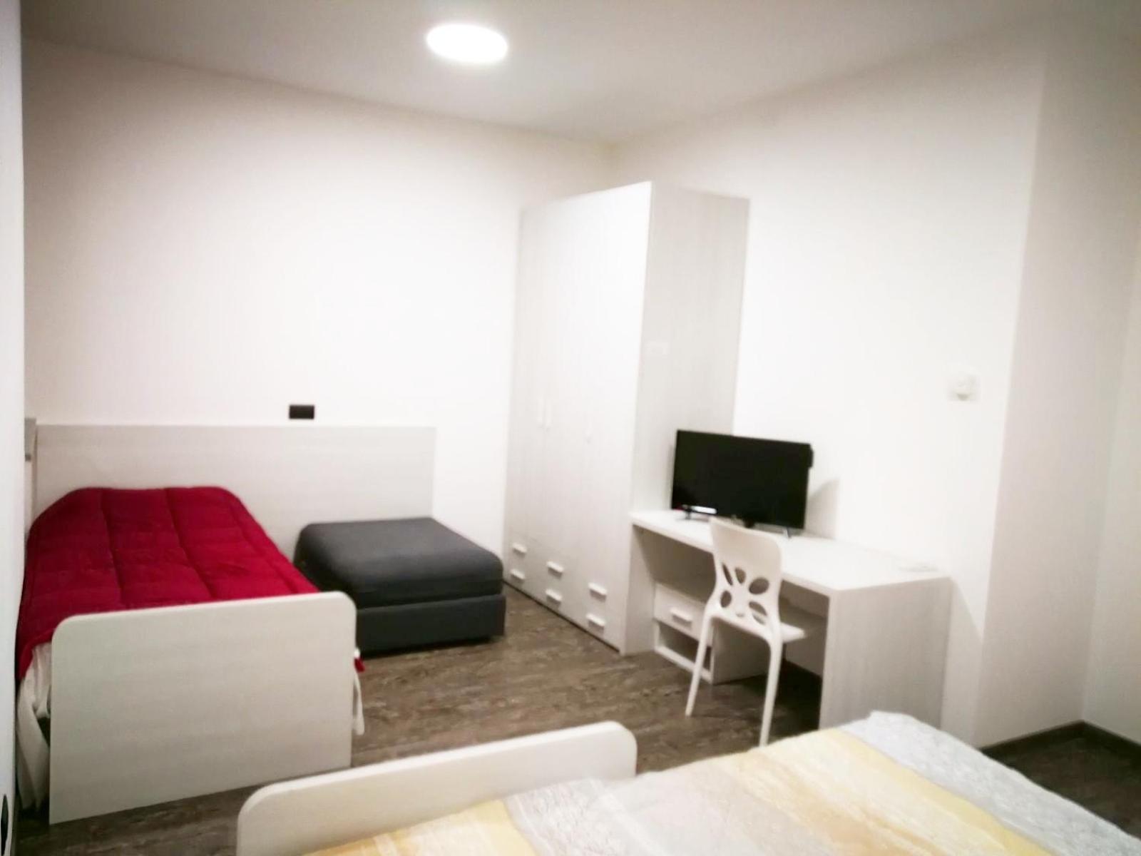 Large Twin Room photo 1