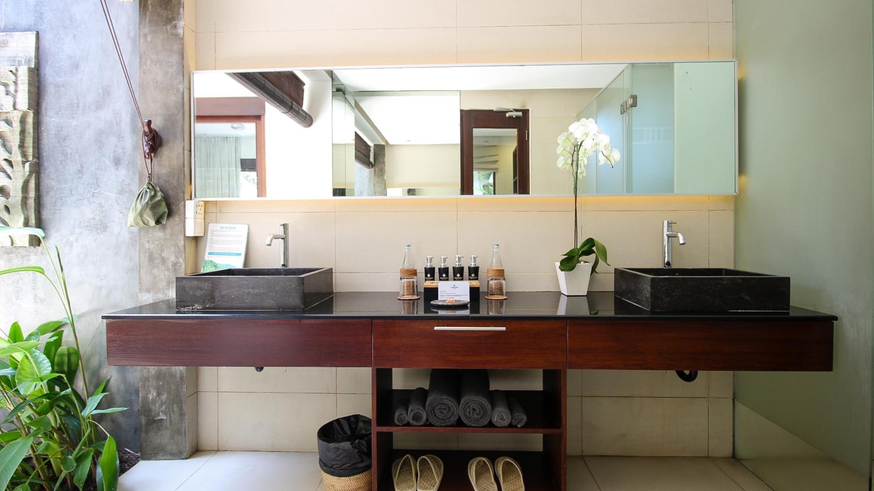 Two-Bedroom Villa with Private Pool - Photo 10