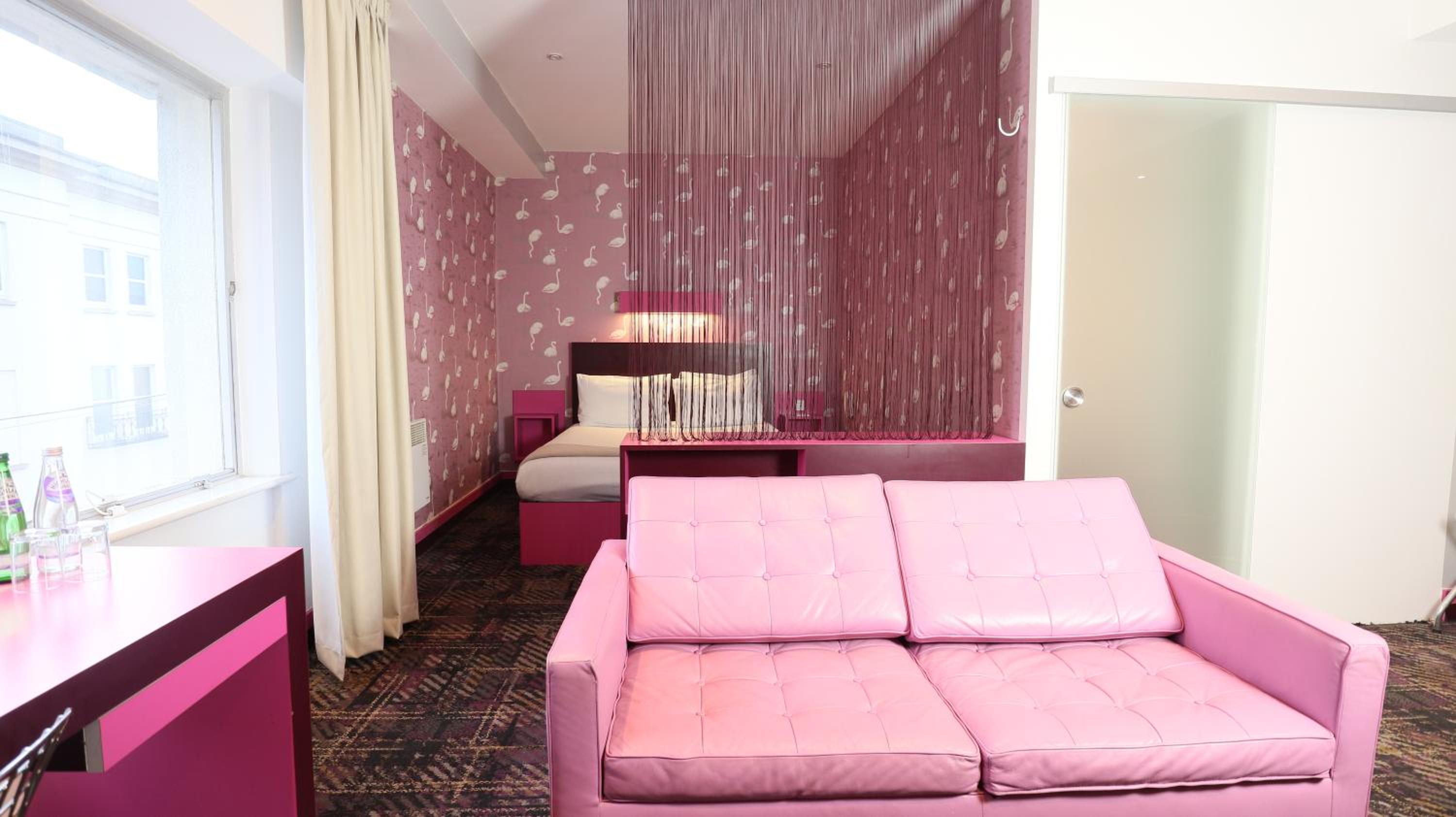 Executive Suite - Photo 3