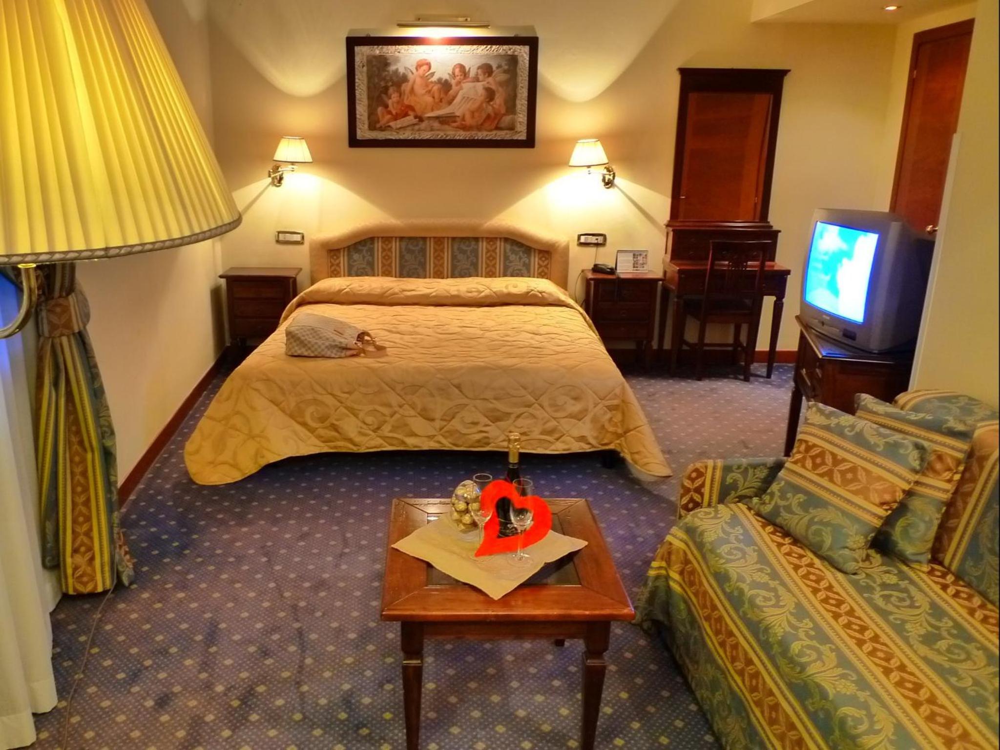 Quadruple Room - Photo 1