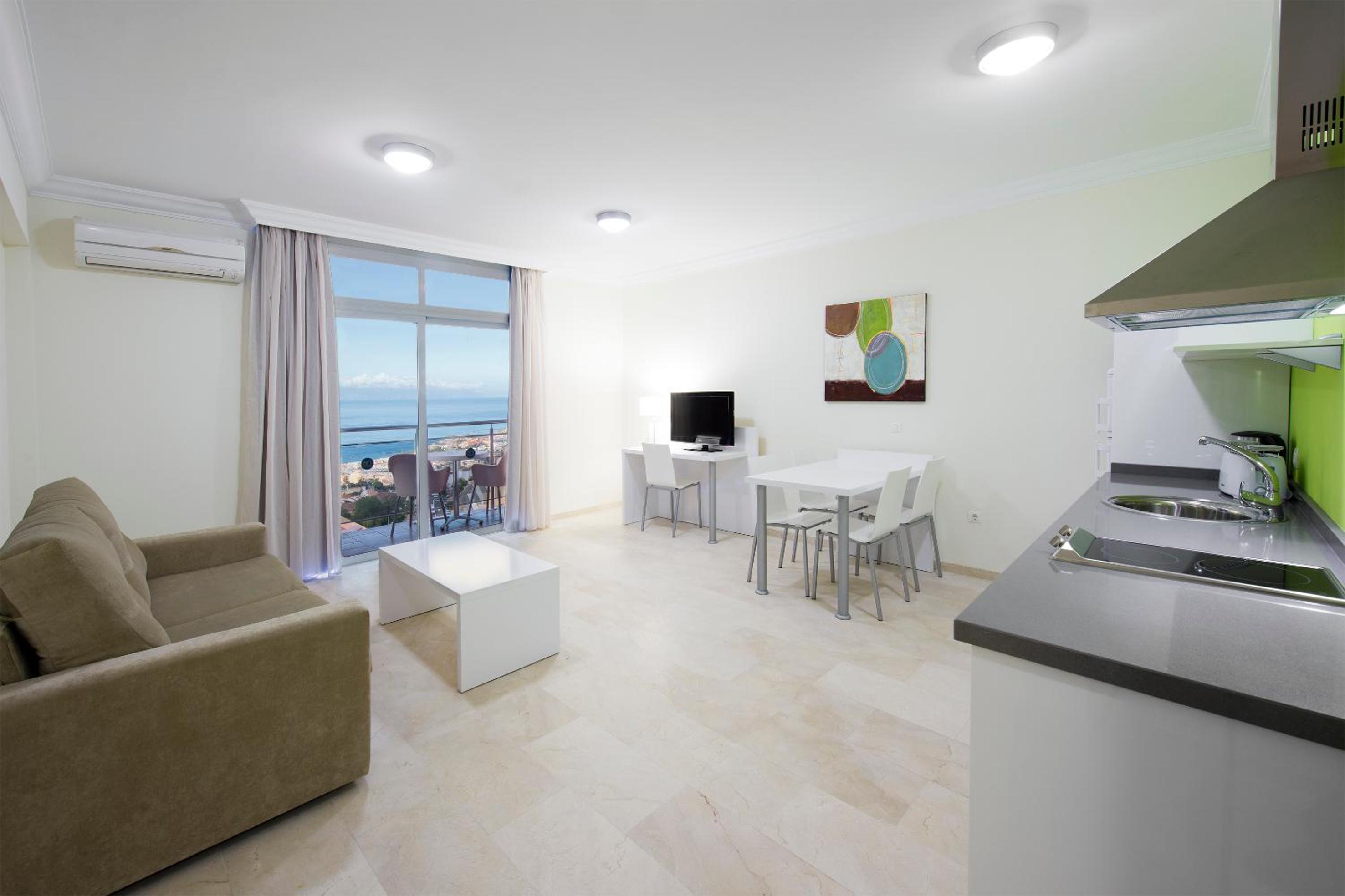 One-Bedroom Apartment (3 Adults + 1 Child)