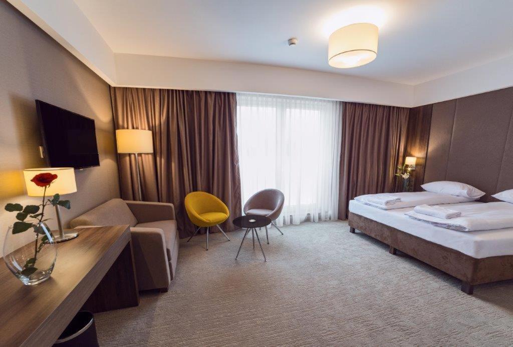 Deluxe Double or Twin Room - Photo 5