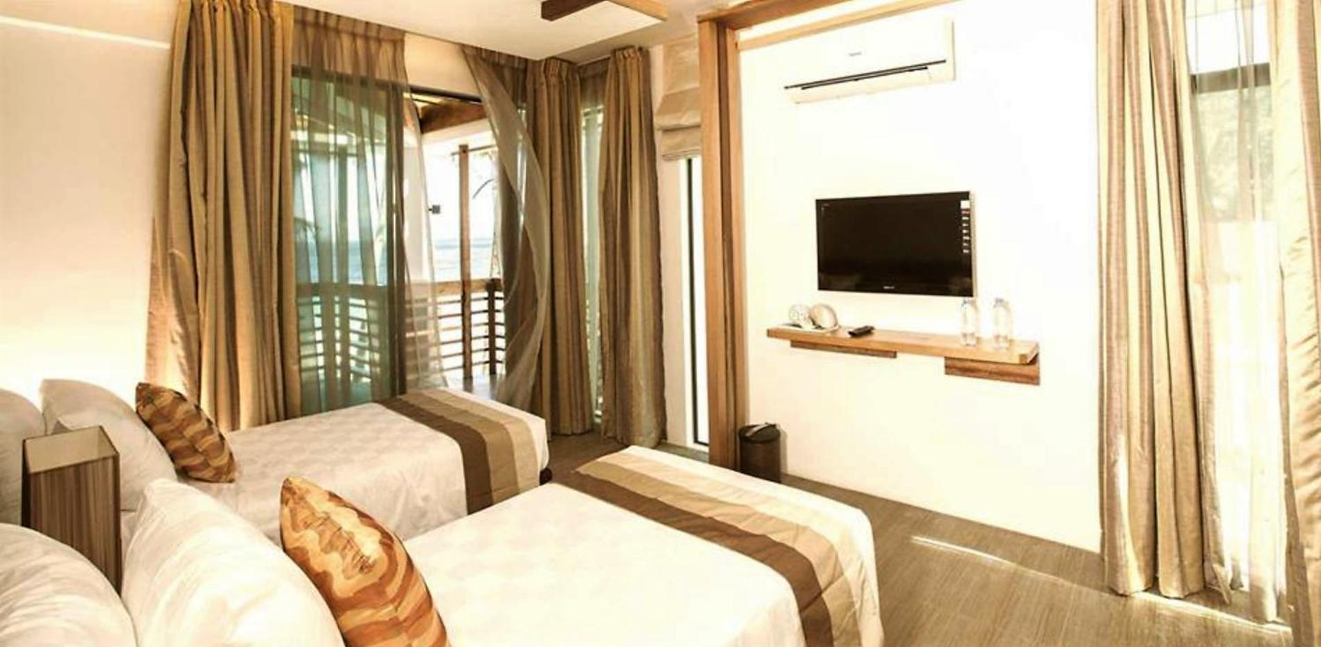 Deluxe Room - Photo 1