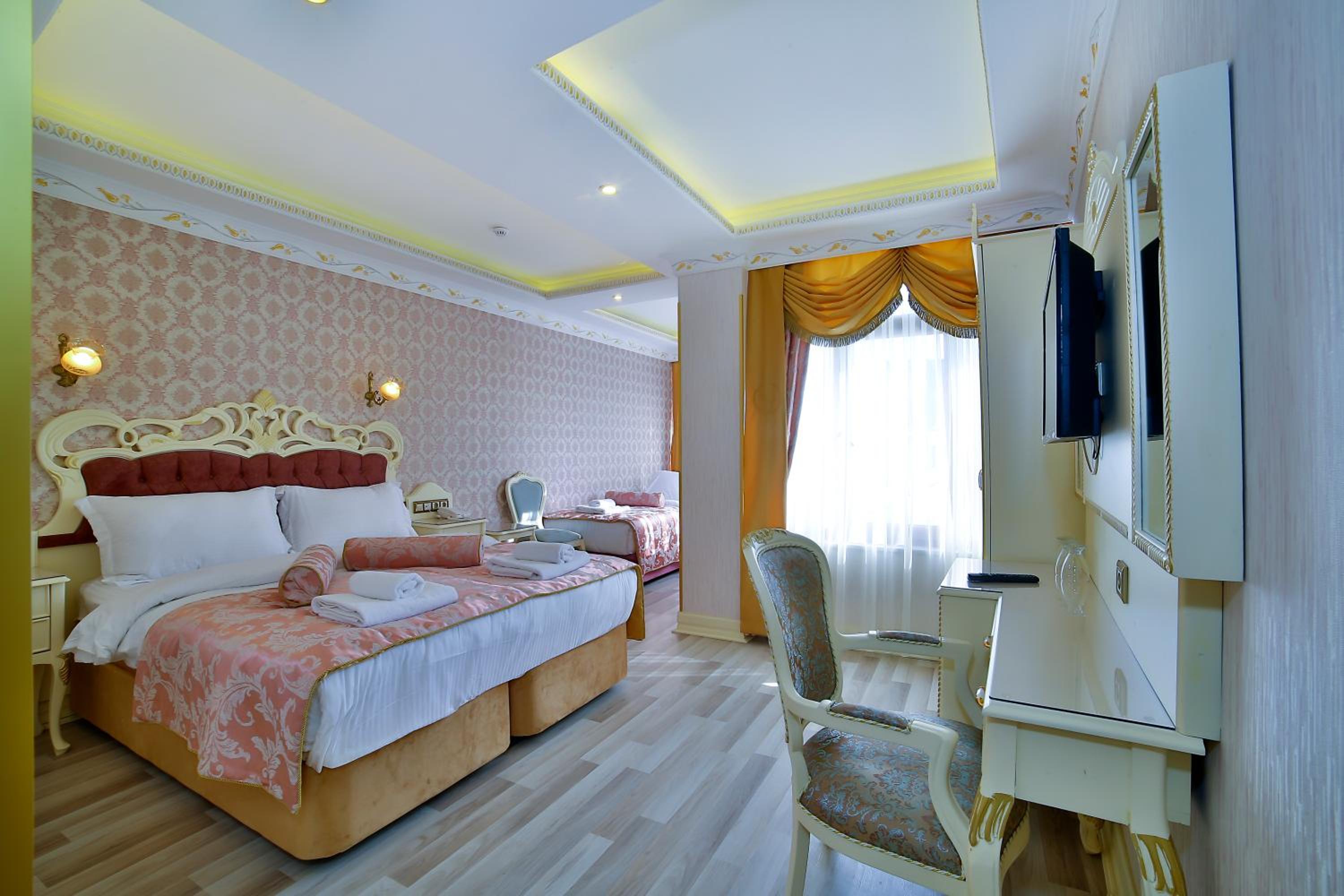 Family Room with Side Sea View photo 1