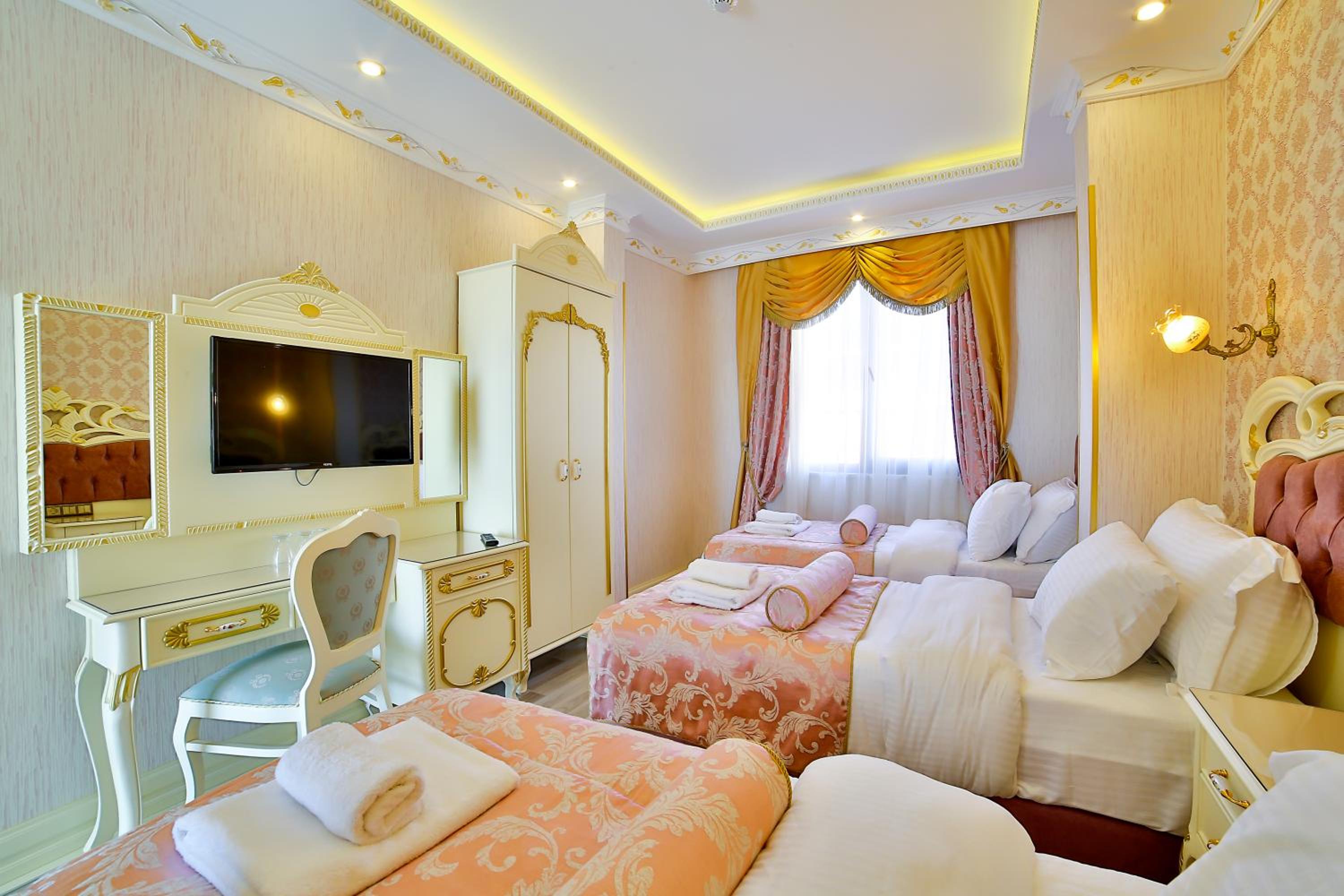 Standard Triple Room photo 3
