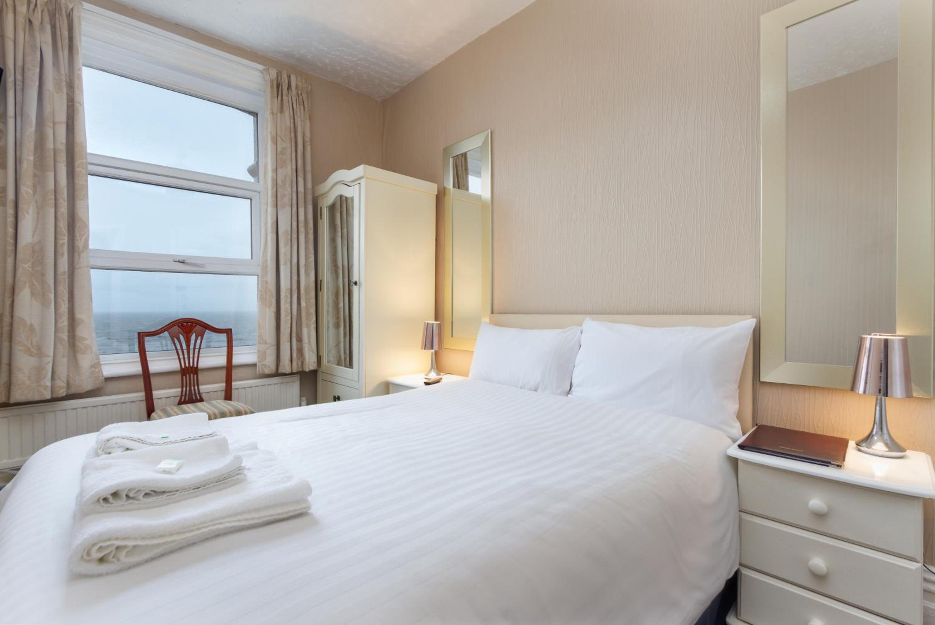 Small Double Room with Sea View 