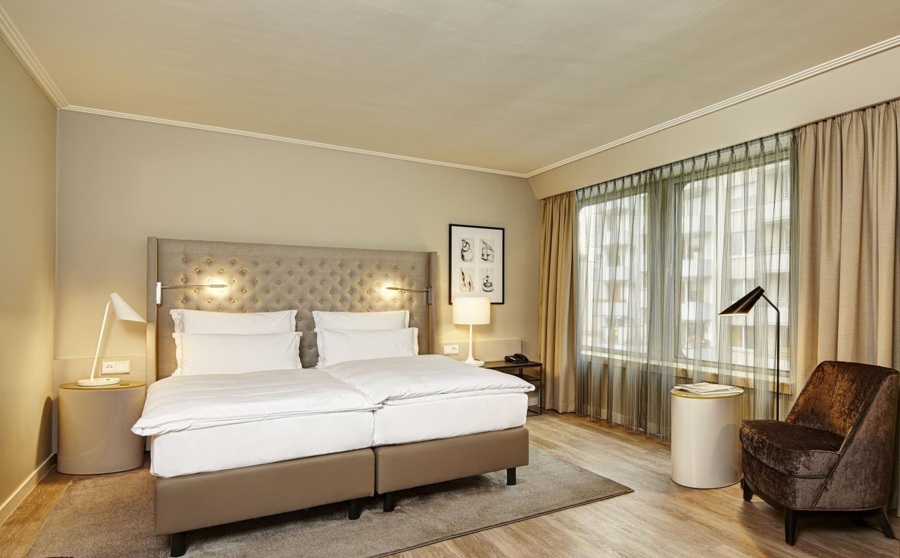 Deluxe Room - Photo 1