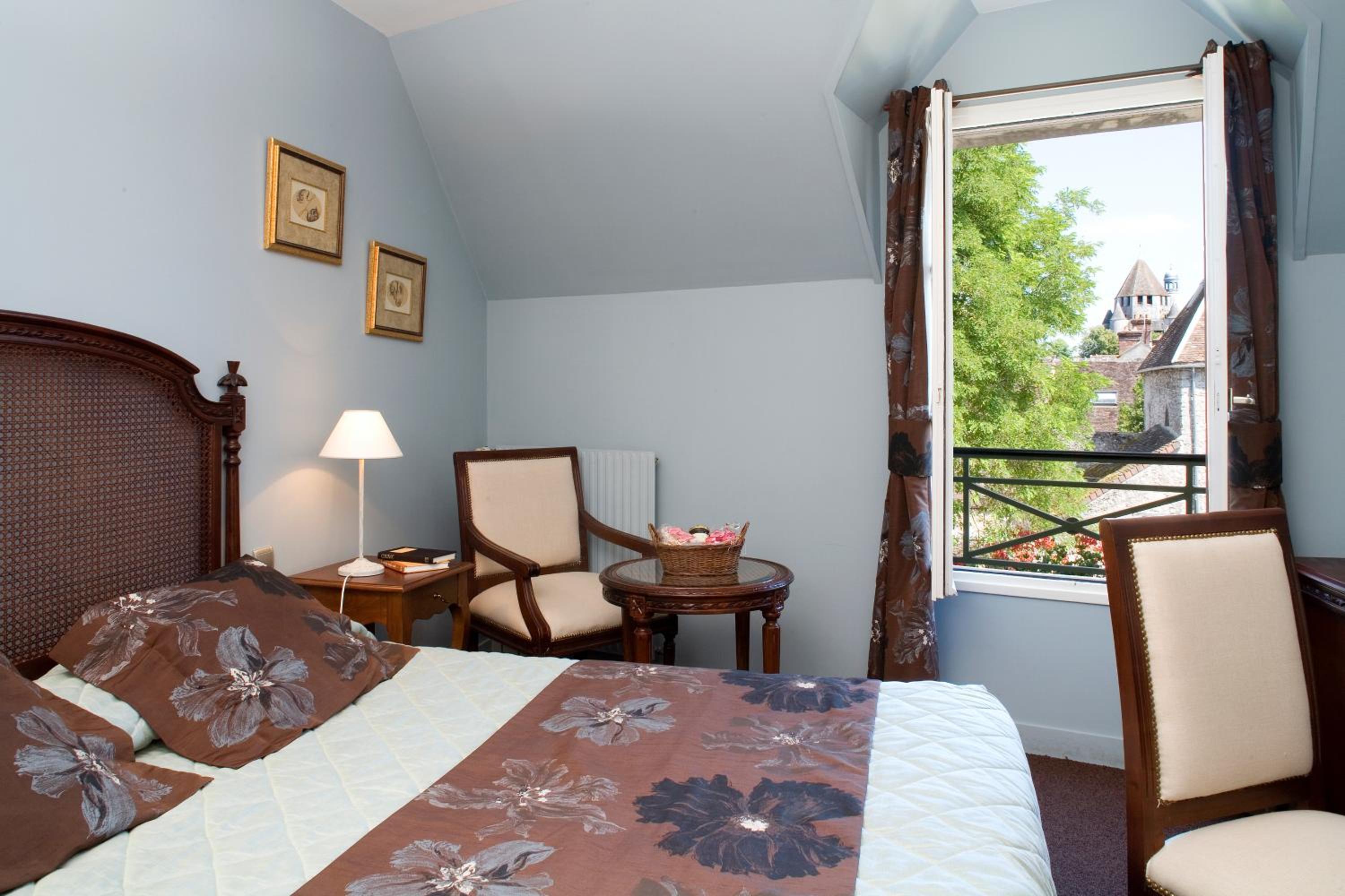 Superior Double Room - Photo 4