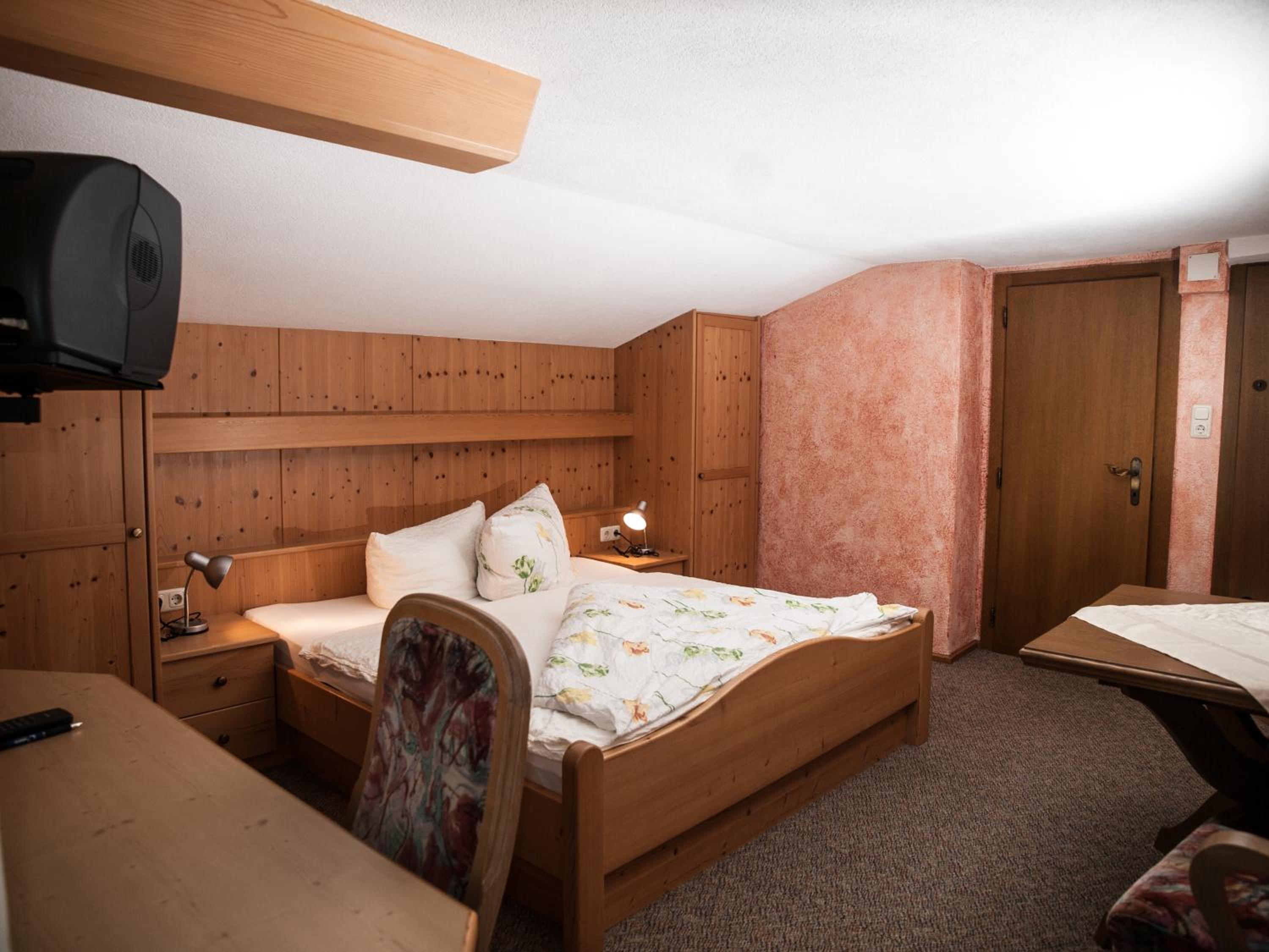 Family Two-Bedroom Suite ( 2 Adults + 2 Children ) photo 3