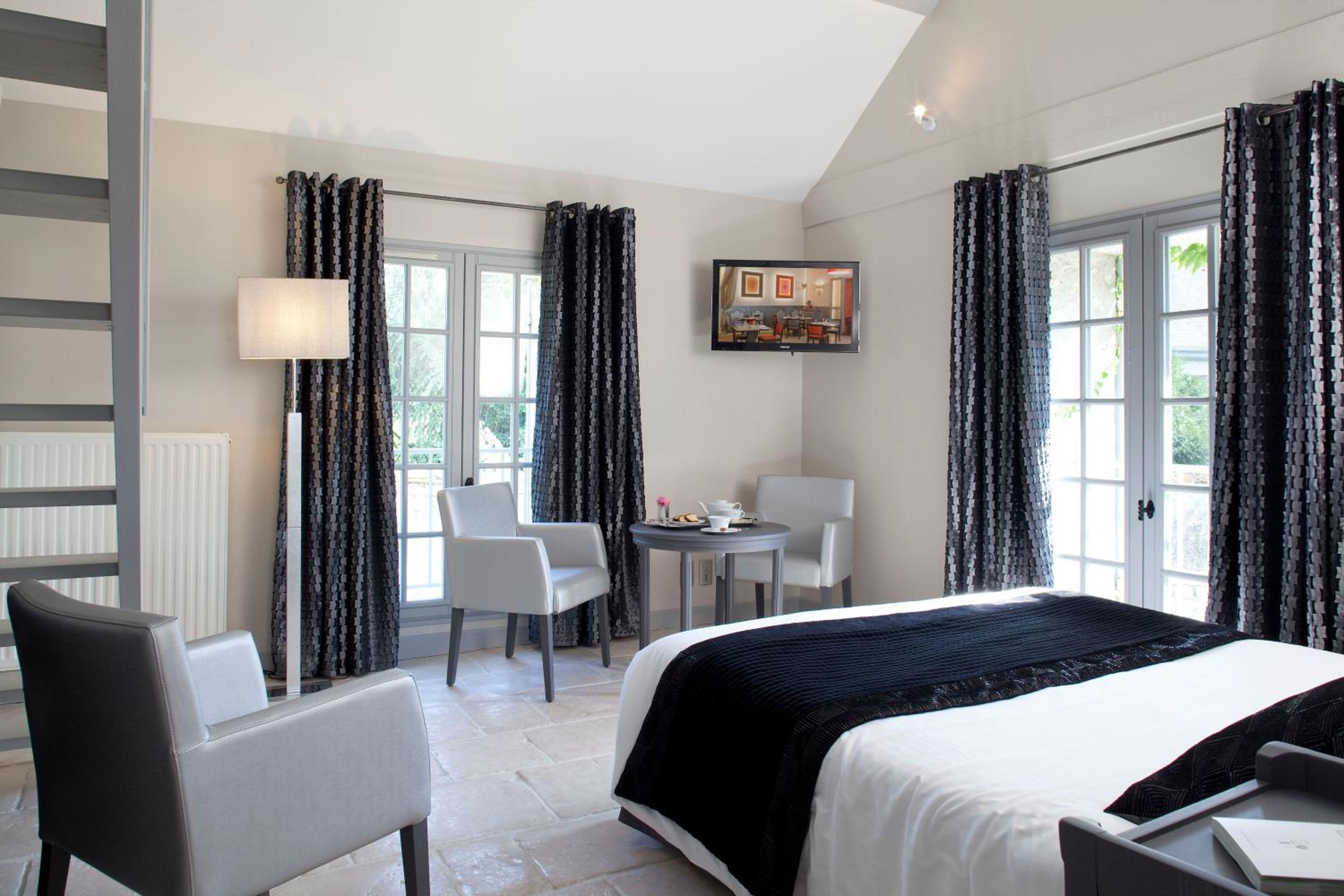 Deluxe Double Room - Photo 7