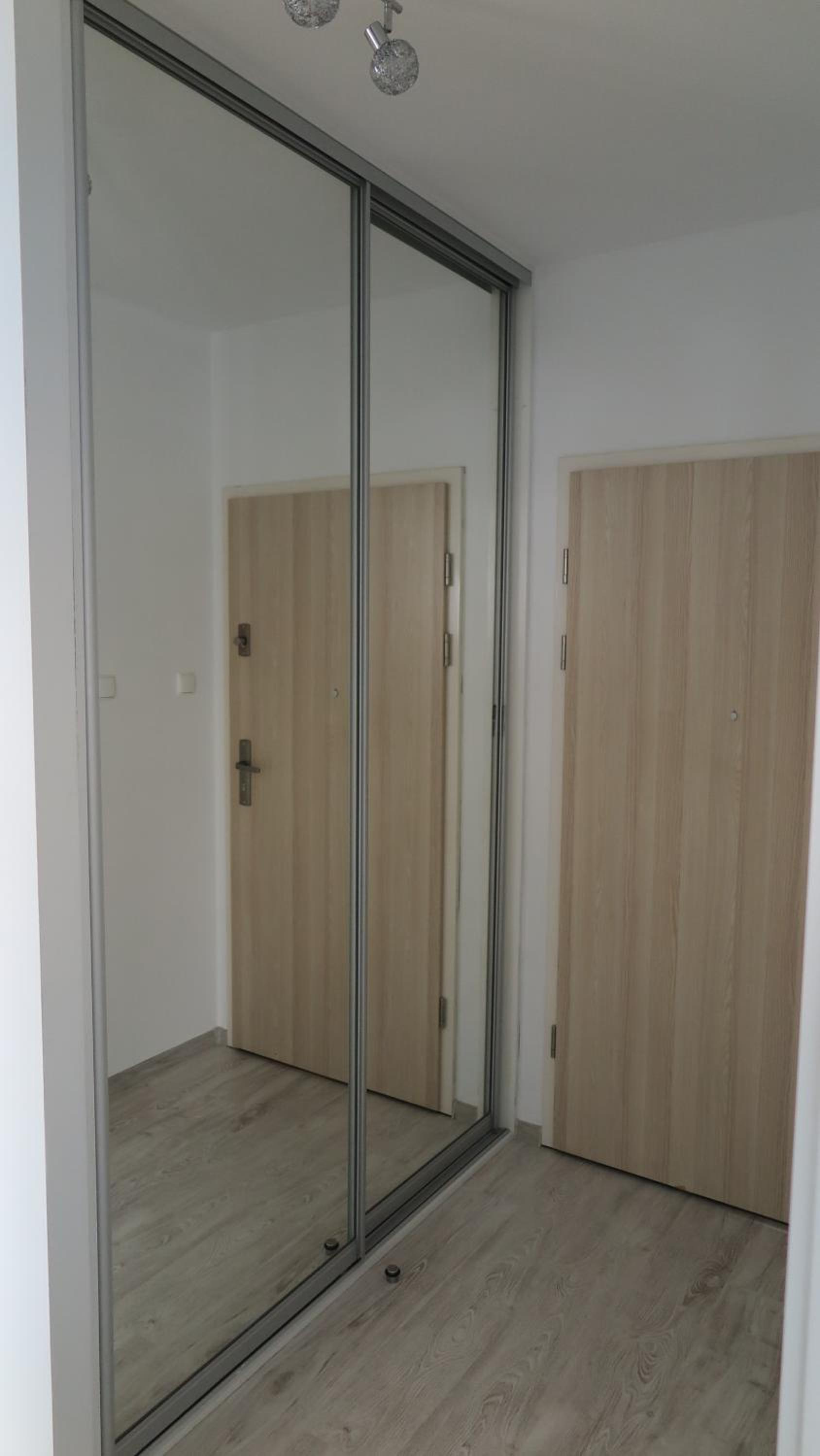 Apartment with Balcony - Photo 12
