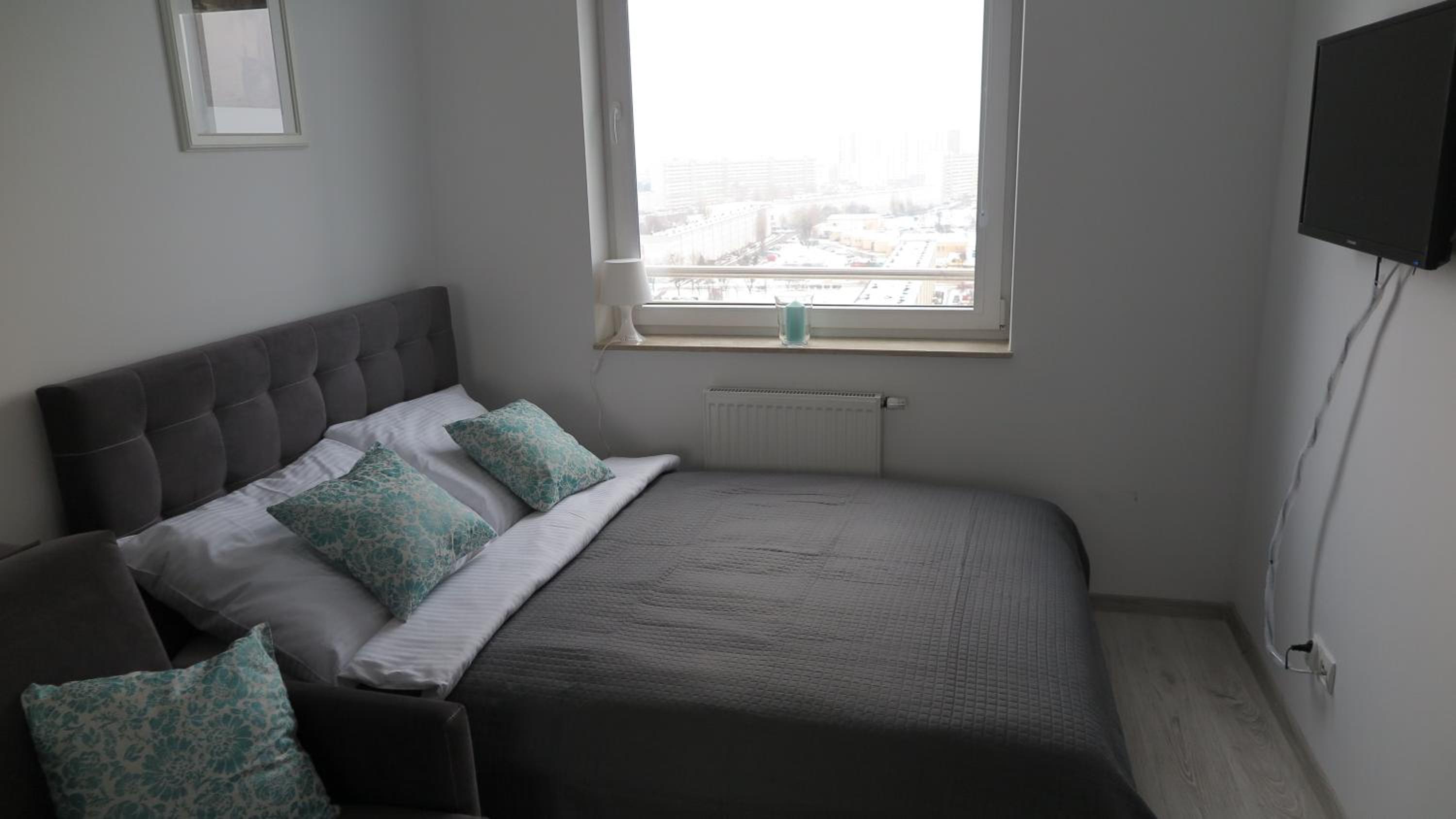 Apartment with Balcony - Photo 11