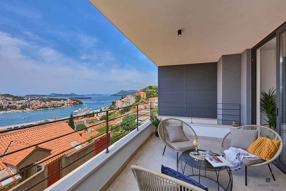 Apartment (2 Bedrooms)