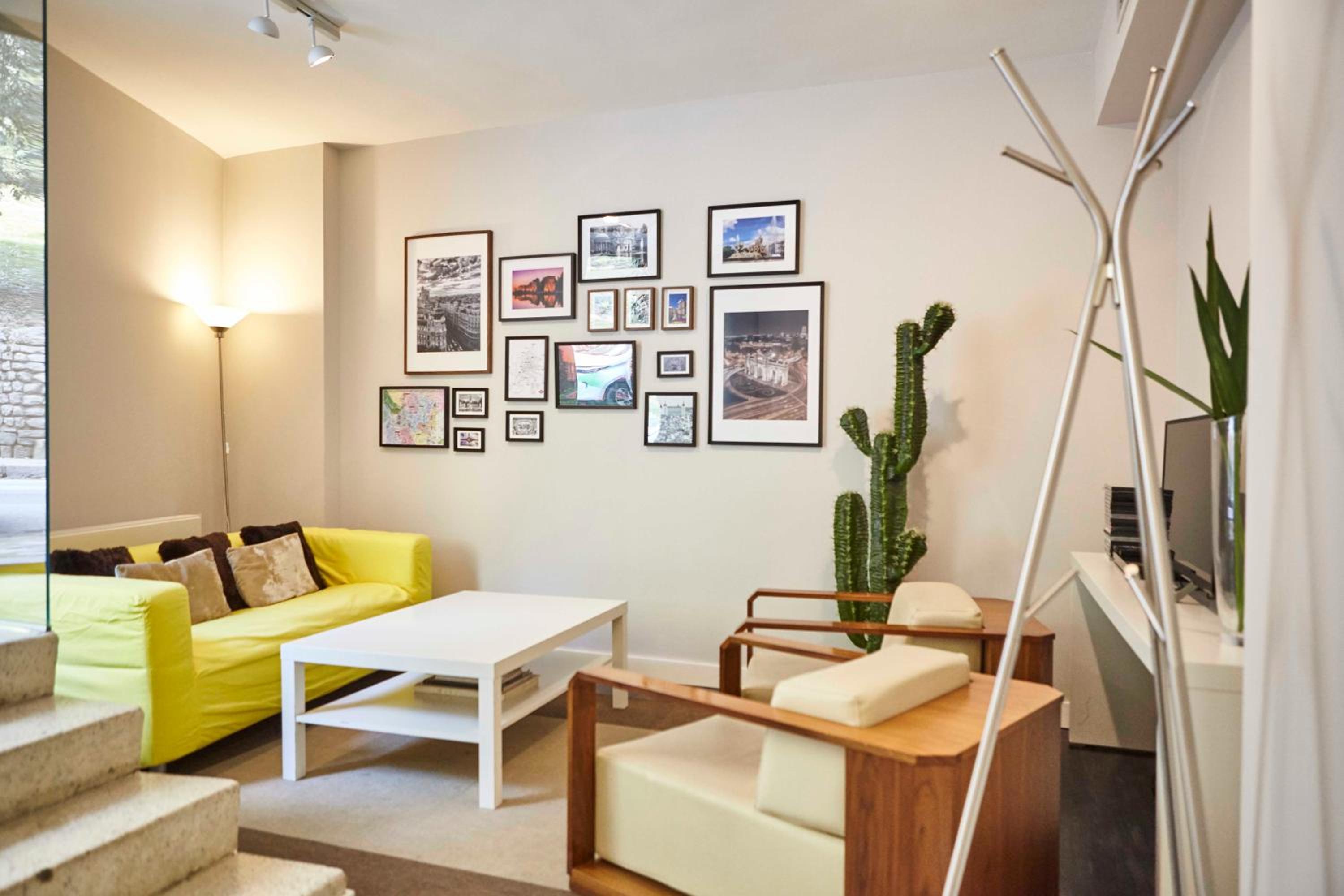 Three-Bedroom Apartment - Photo 2